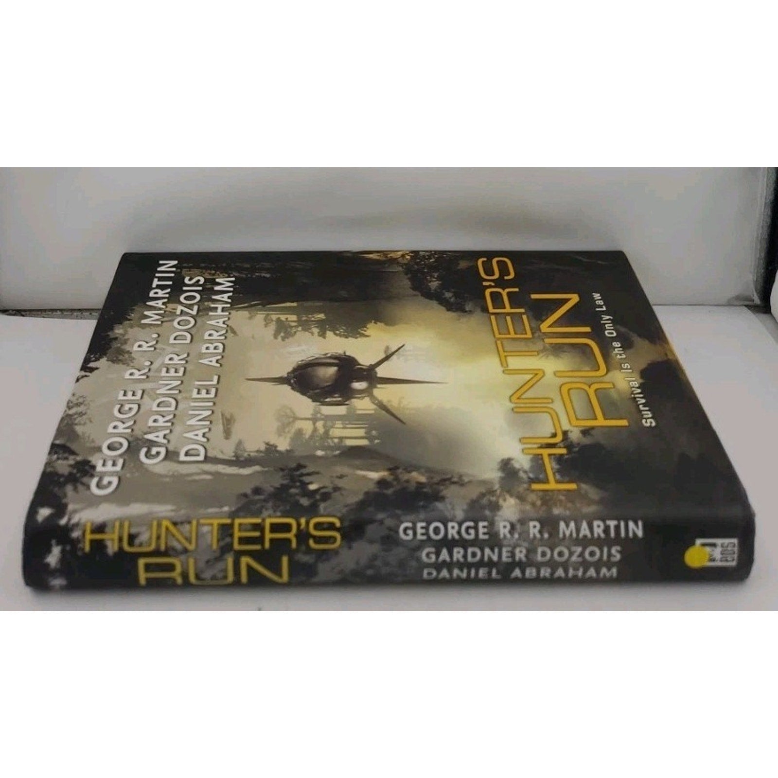 Hunter's Run by George R. R. Martin, Daniel Abraham and Gardner Dozois (2008,...