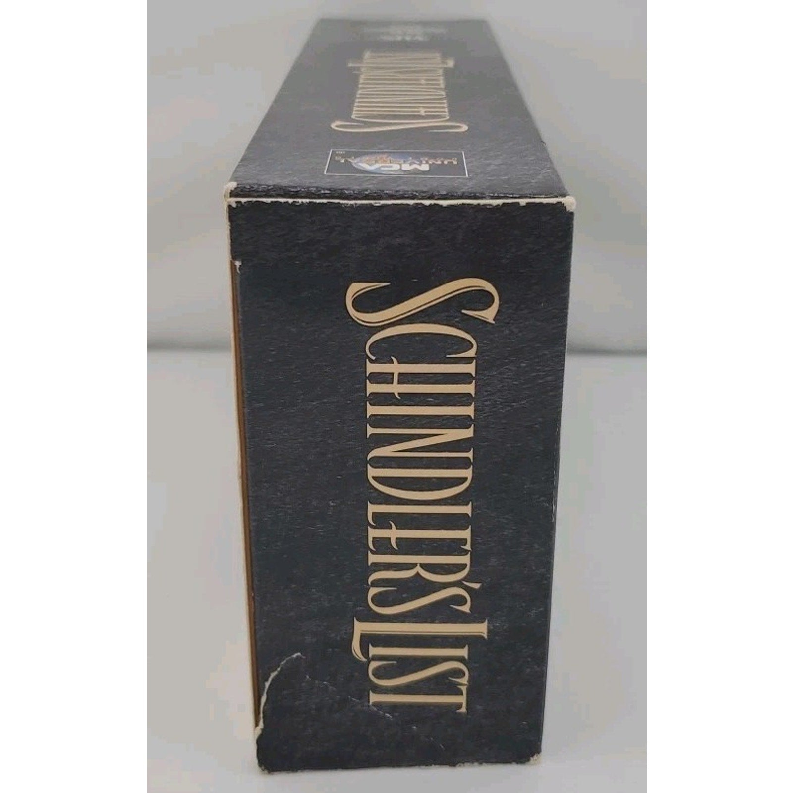 Schindlers List (VHS, 1997, 2-Tape Set)