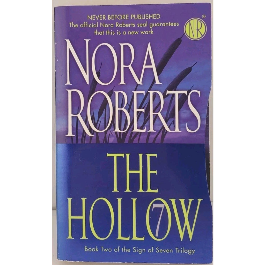 The Hollow - Nora Roberts (Paperback)