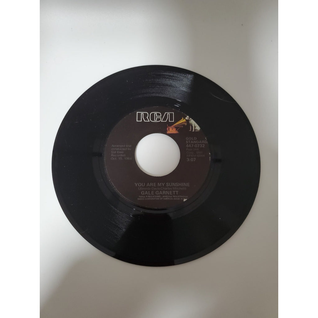 Gale Garnett - You Are My Sunshine - 45RPM Record - Singles