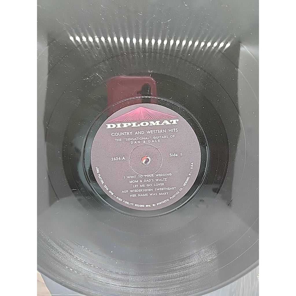 The Senational Guitars Of Dan & Dale Country & Western Hits (Record)