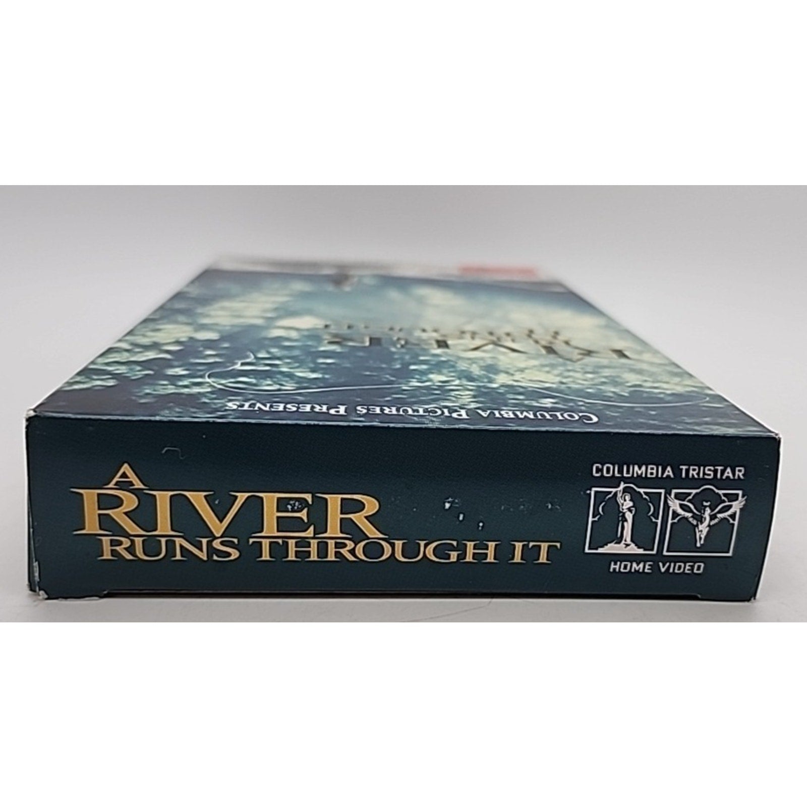 River Runs Through It (VHS, 1992)