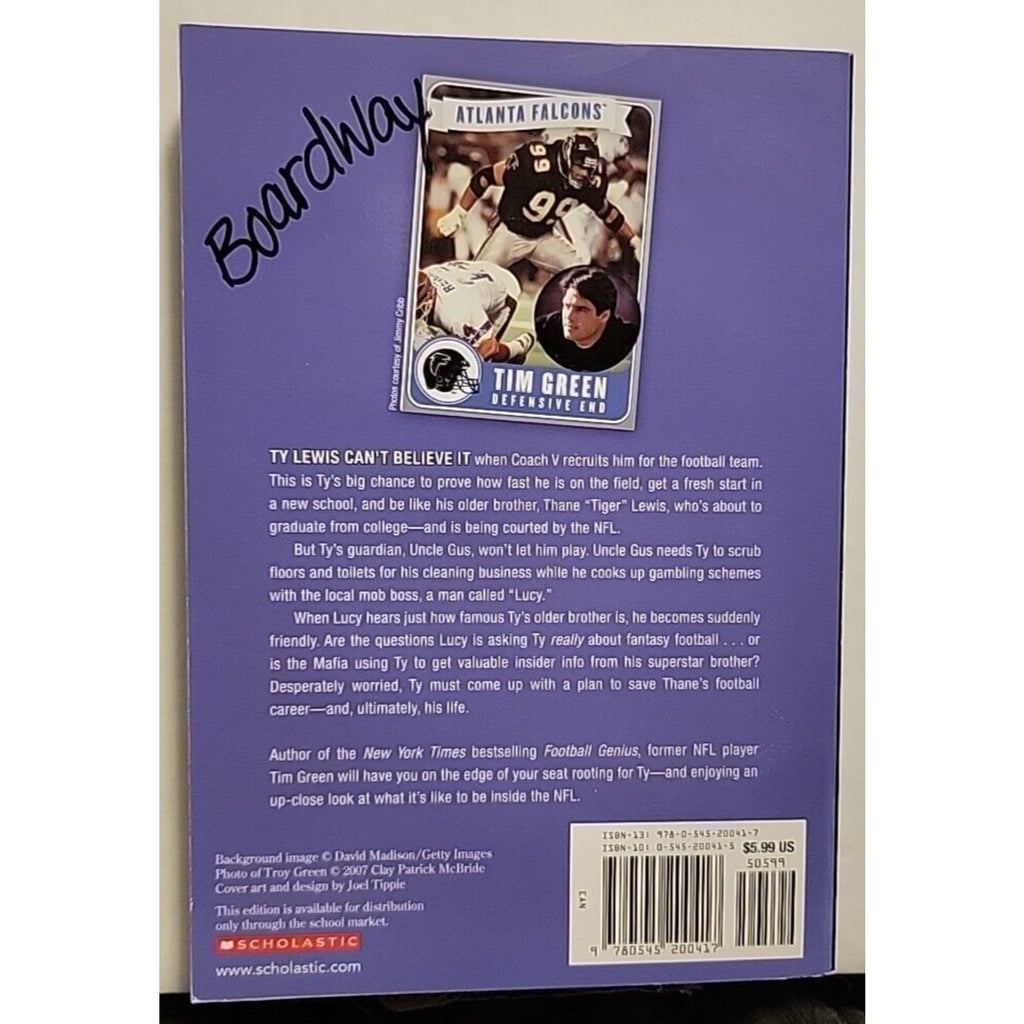 Football Hero - Paperback By Tim Green