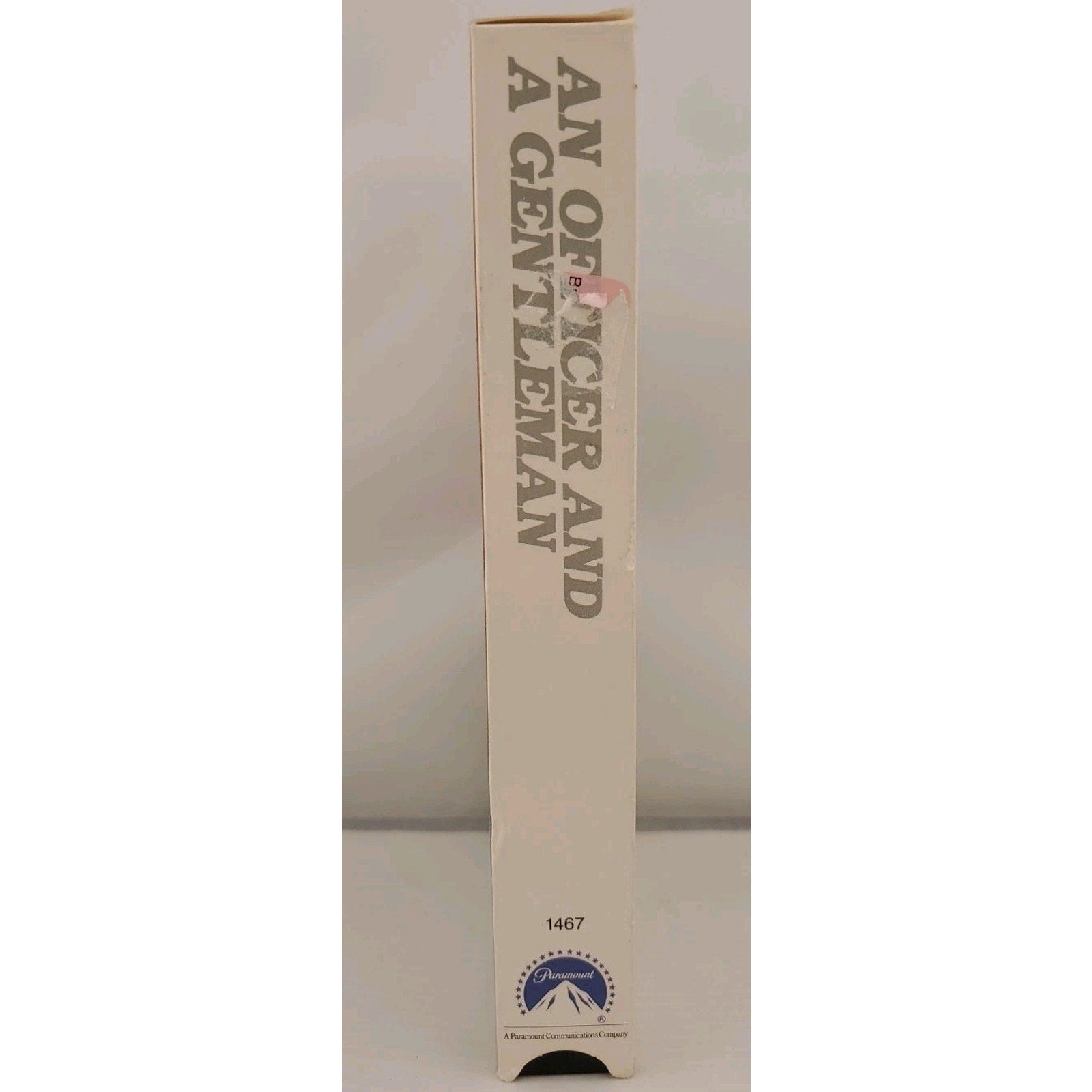 Officer & a Gentleman (VHS, 1981) Red Text