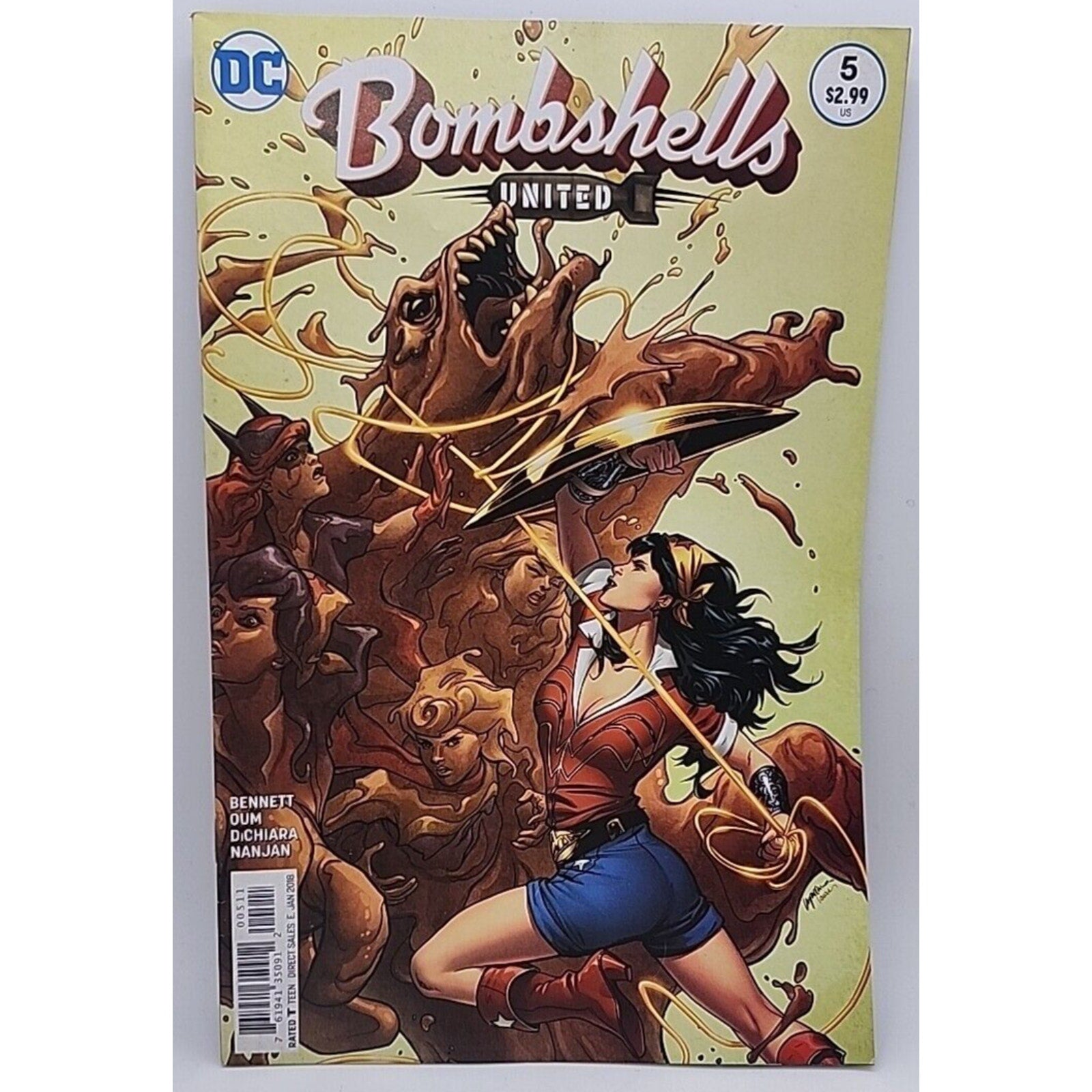 DC Comics Bombshells United #5 Iconic Wonder Woman Battle Cover 2017