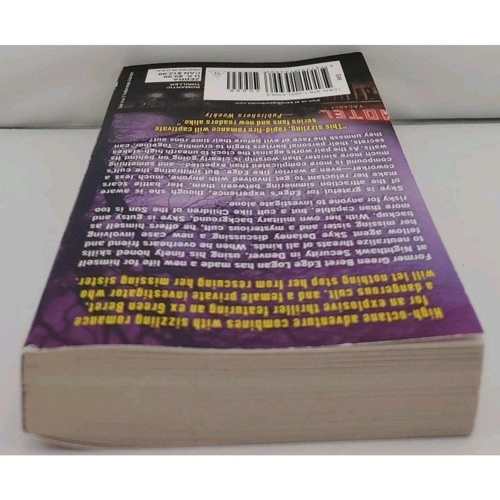 One Last Chance : A Thrilling Novel of Suspense by Kat Martin (2024, Paperback)