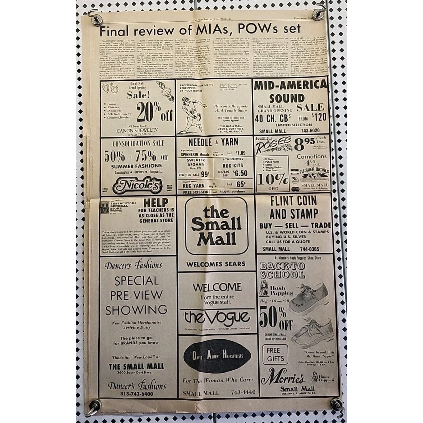 The Flint Journal - August 17 1977 'Love Me Tender' And They Did - Elvis Presley