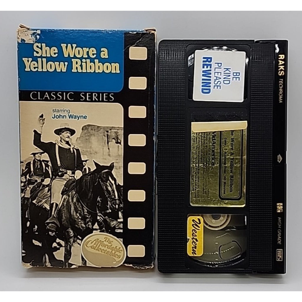 She Wore a Yellow Ribbon (VHS)