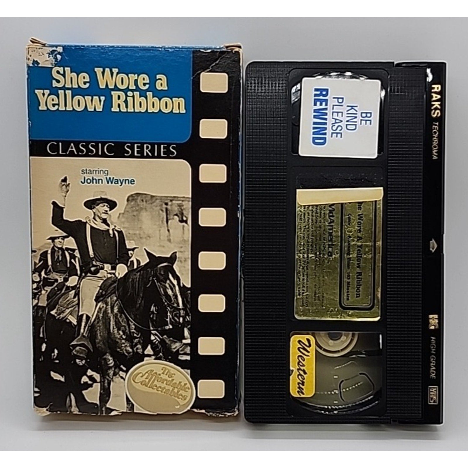She Wore a Yellow Ribbon (VHS)