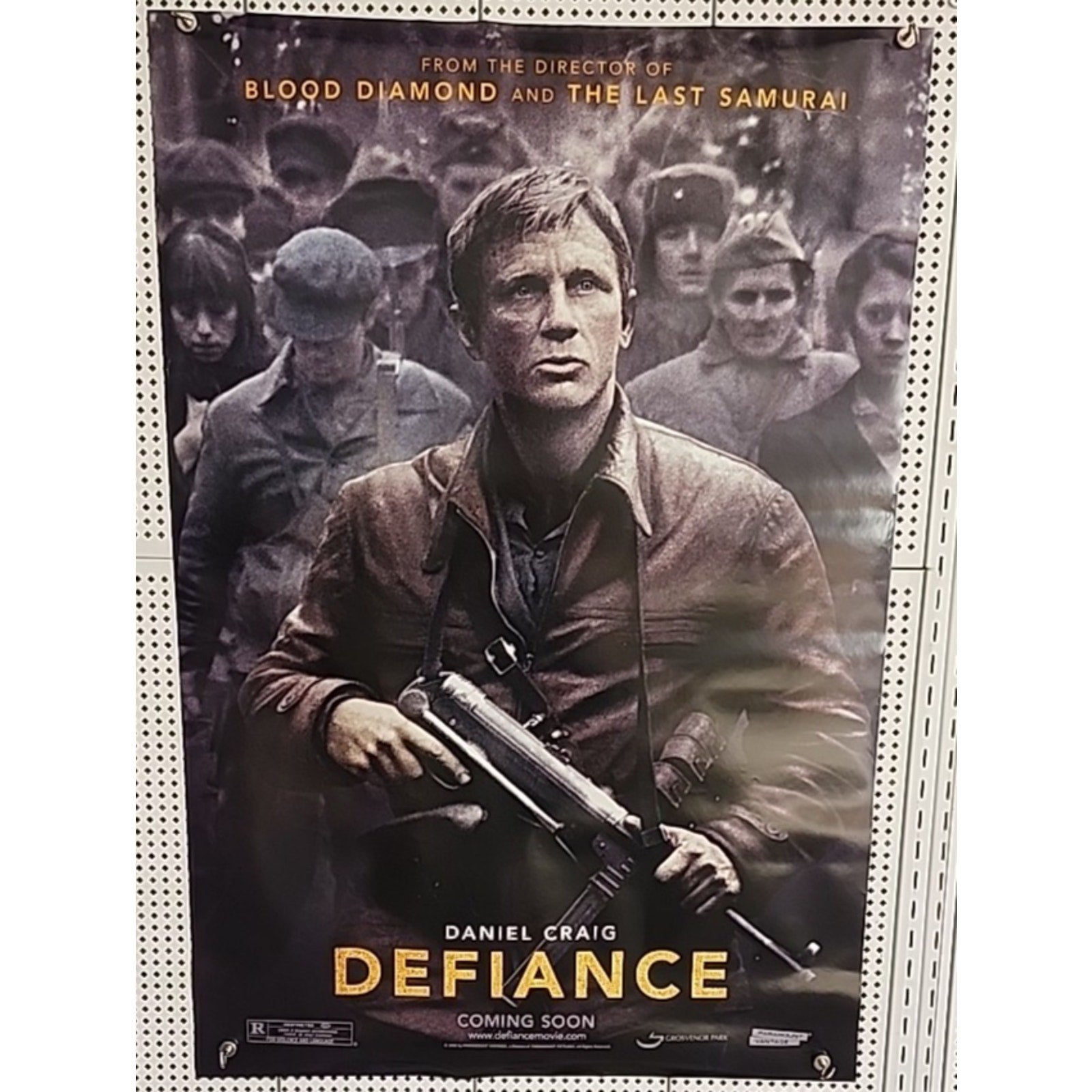 Defiance Movie Poster DS 27x40 Original DS Final Style Daniel Craig 2008 WWII