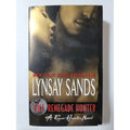 Argeneau Vampire Ser.: The Renegade Hunter by Lynsay Sands (2009, Mass Market)