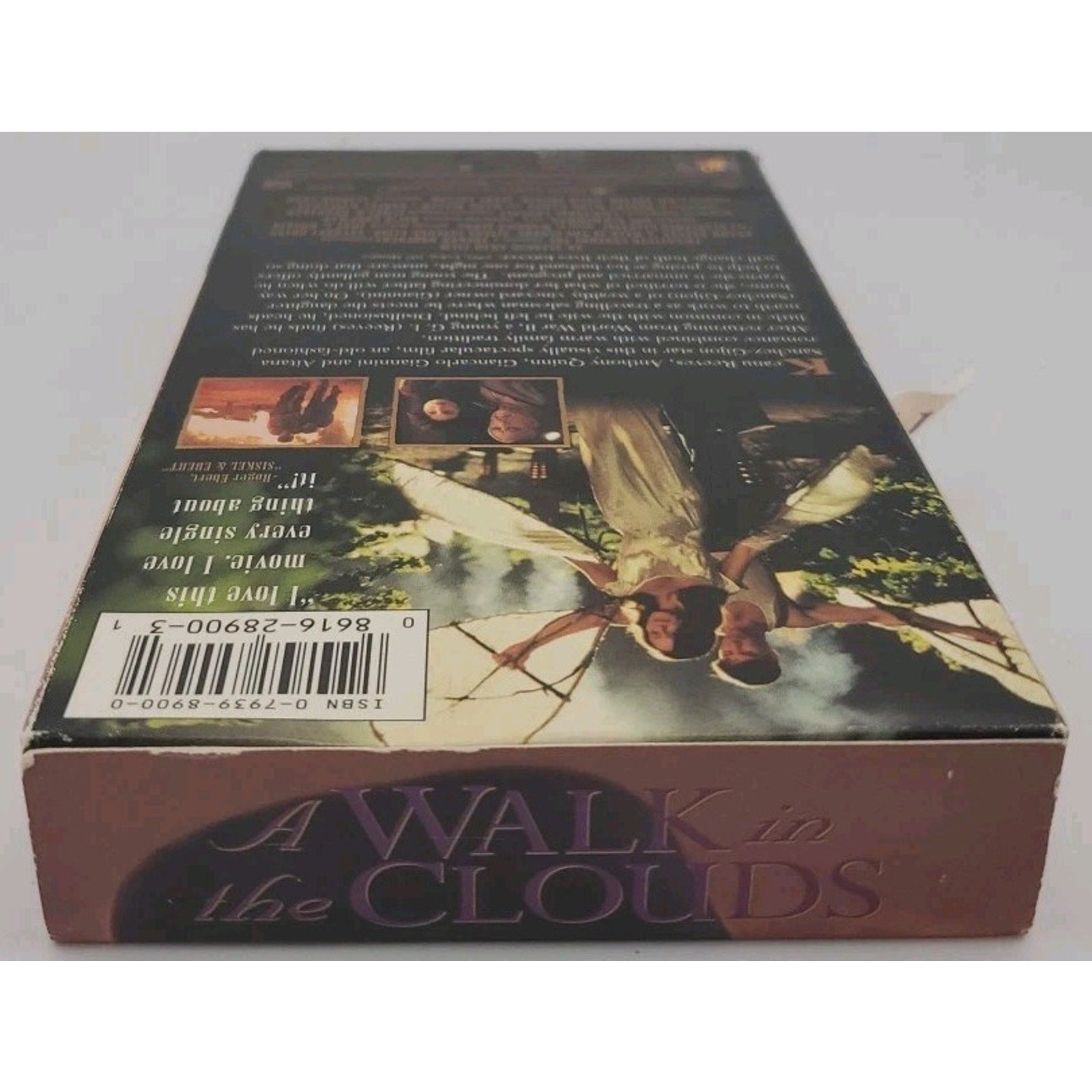 A Walk in the Clouds (VHS, 1996)