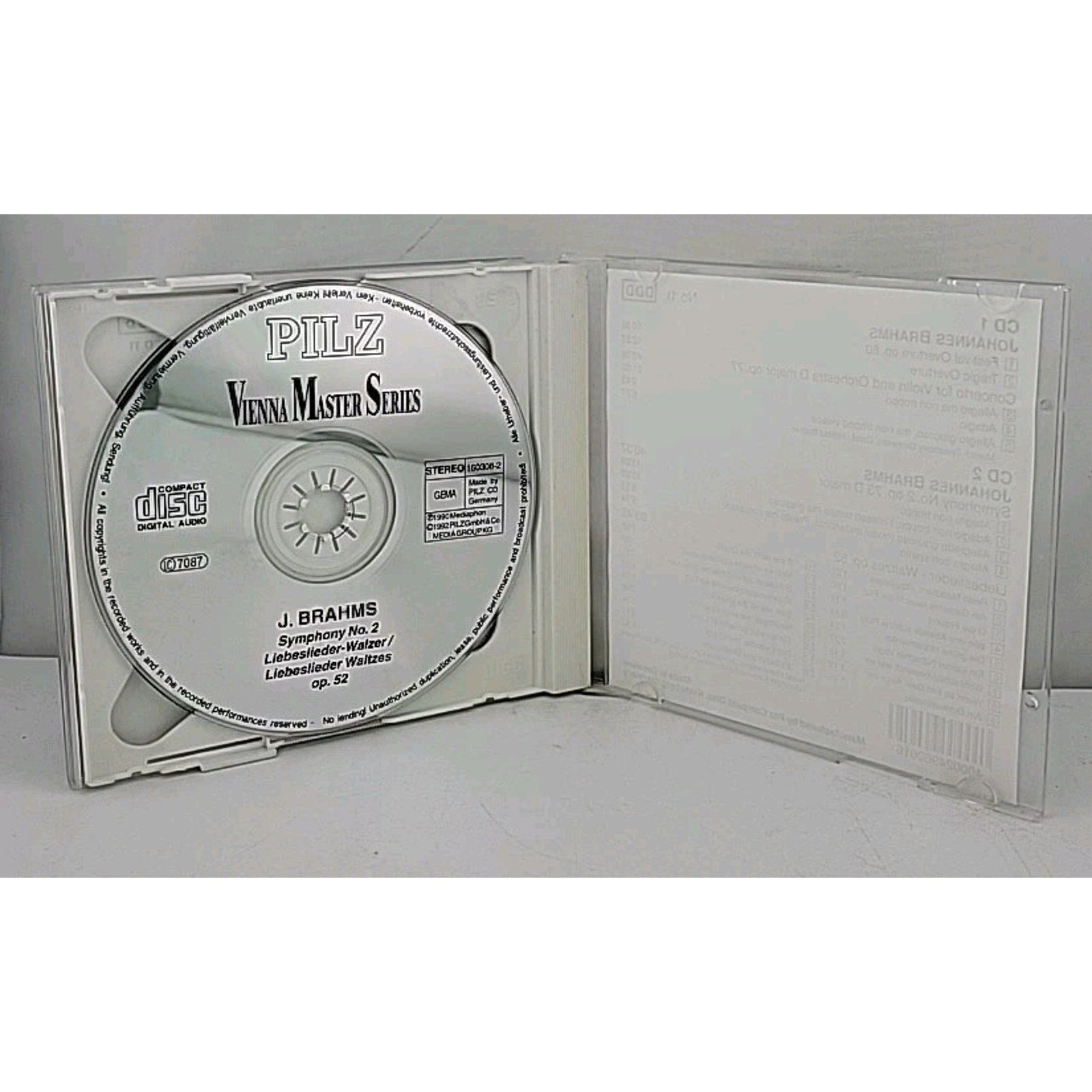 Johannes Brahms (CD 1: Festival Overture op. 80 / Tragic Overture / Concerto...