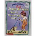 Junie B. Jones Smells Something Fishy (Paperback)