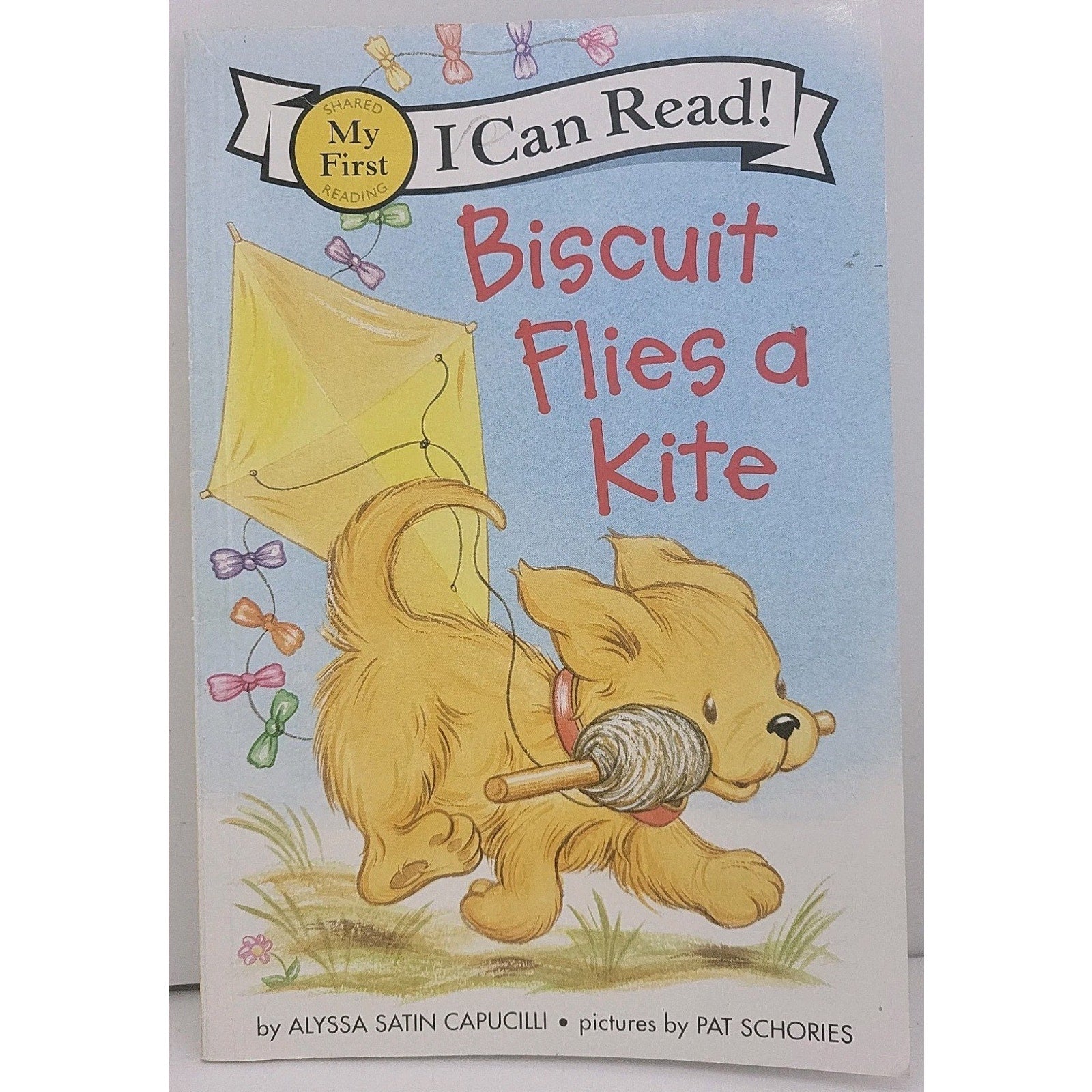 Biscuit Flies a Kite by Alyssa Satin Capucilli (2017, Trade Paperback)