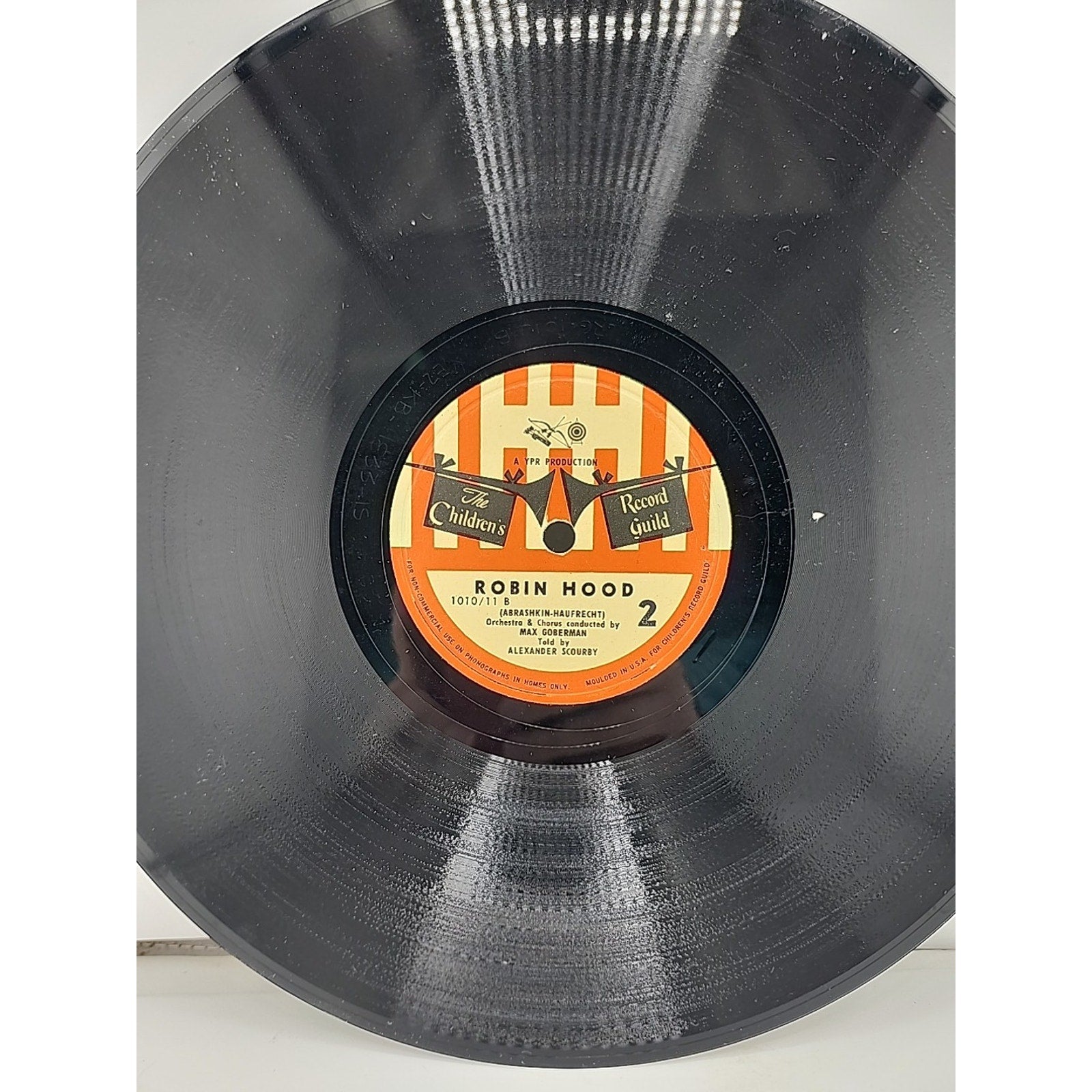 Robin Hood/ 2 Child’s 78 RPM Vinyl Records & Picture Sleeve / CRG 1010/11