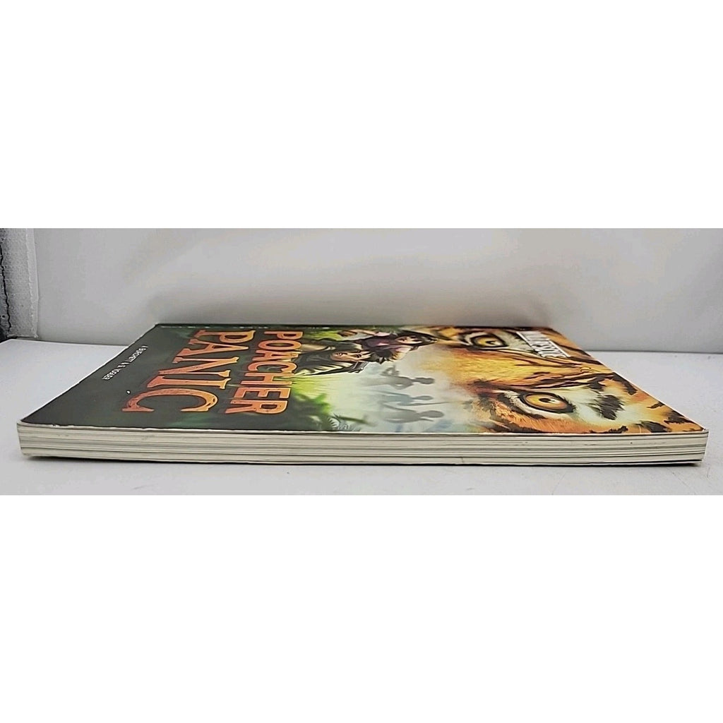 Poacher Panic (Wild Rescue) - Paperback By J Burchett