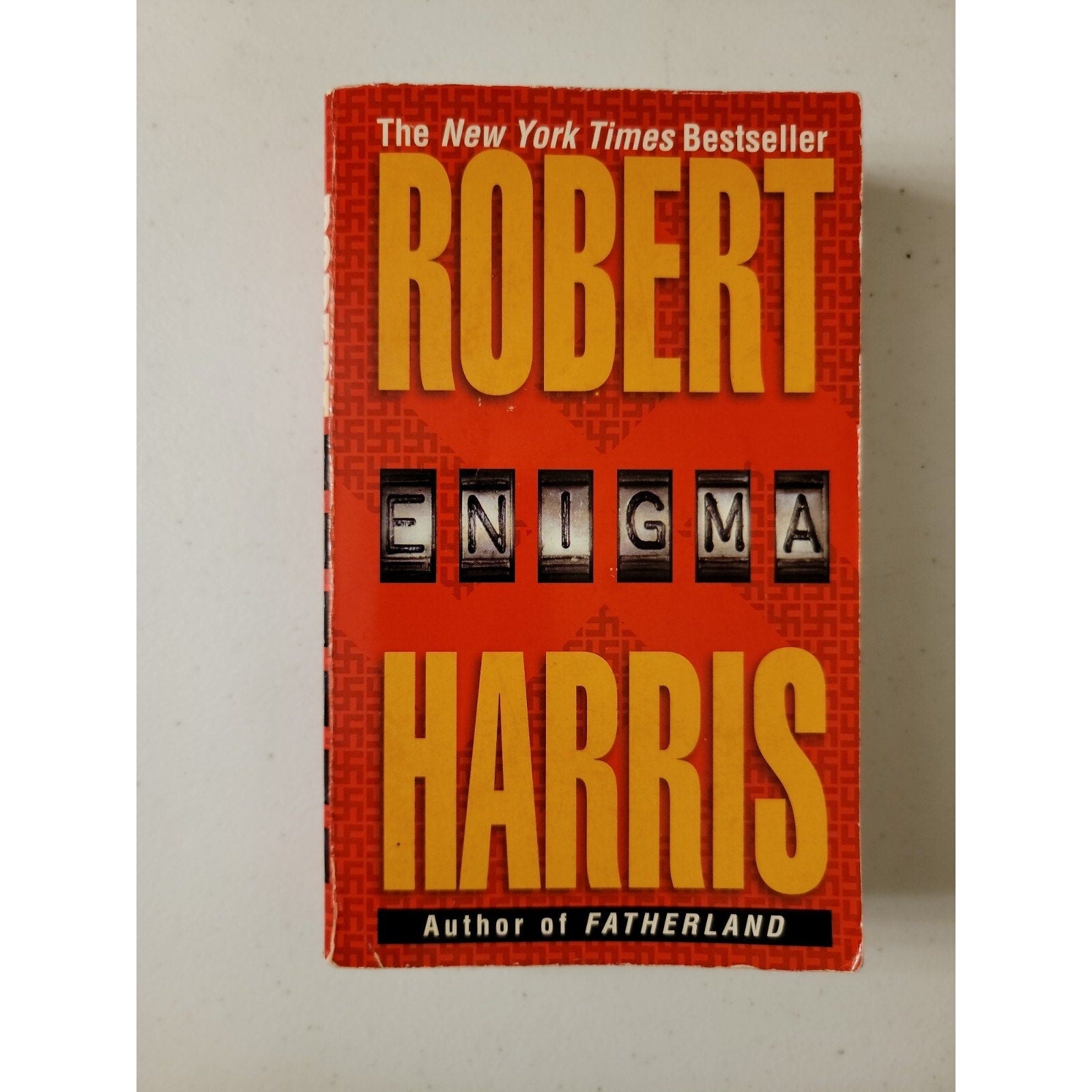 Enigma : A Novel by Robert Harris (1996 Paperback)