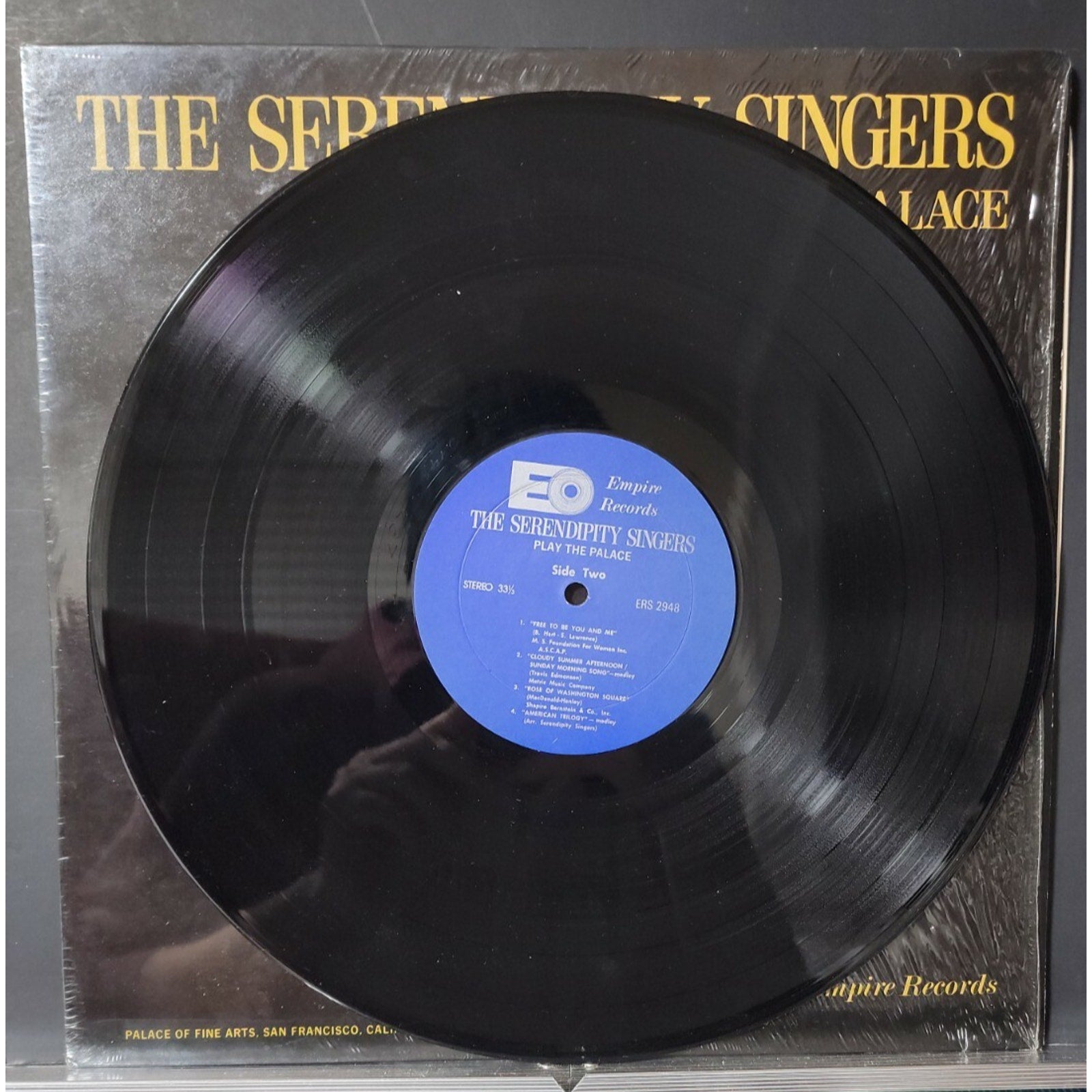 The Serendipity Singers – Play The Palace (Vinyl)