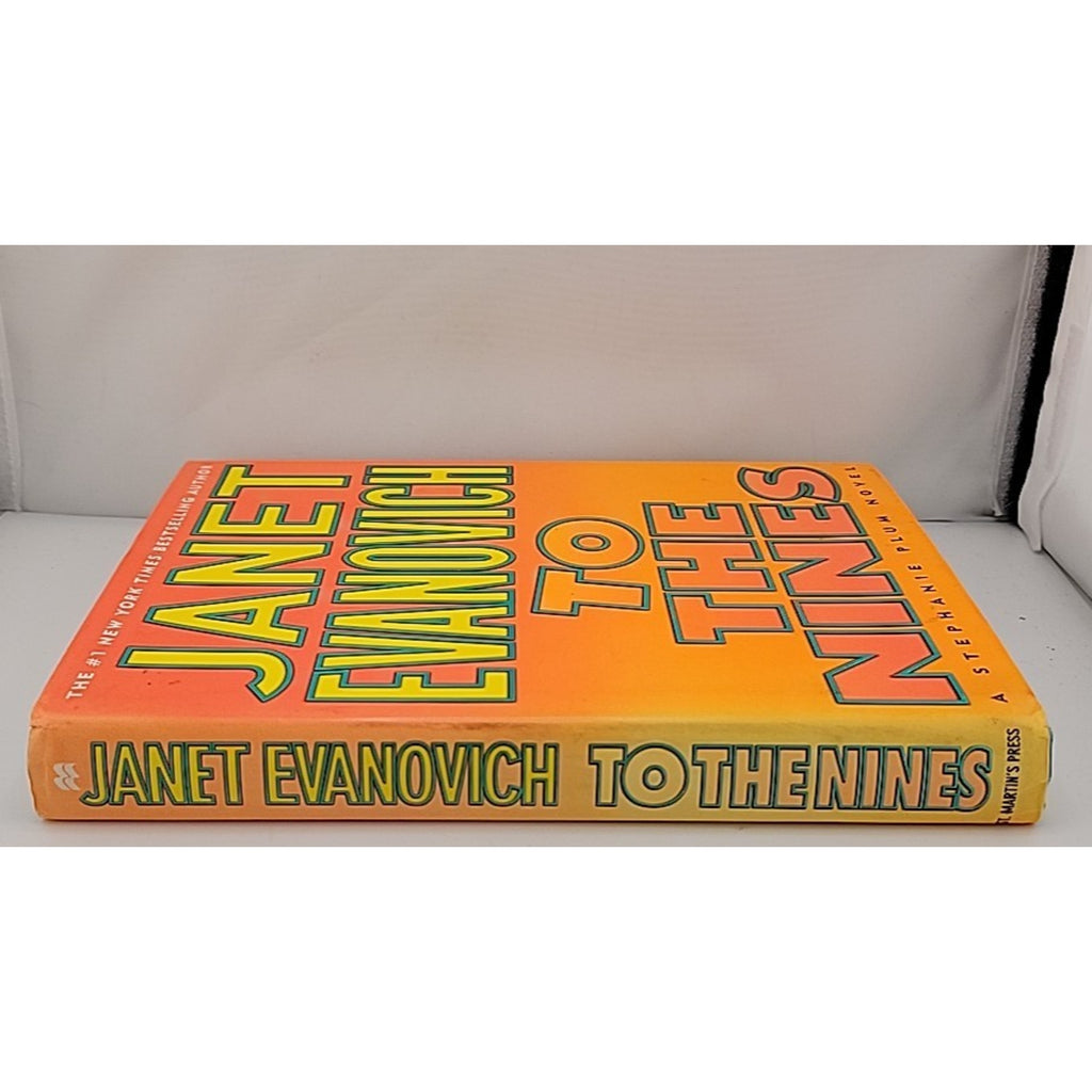 To the Nines by Janet Evanovich (2003, Hardcover)