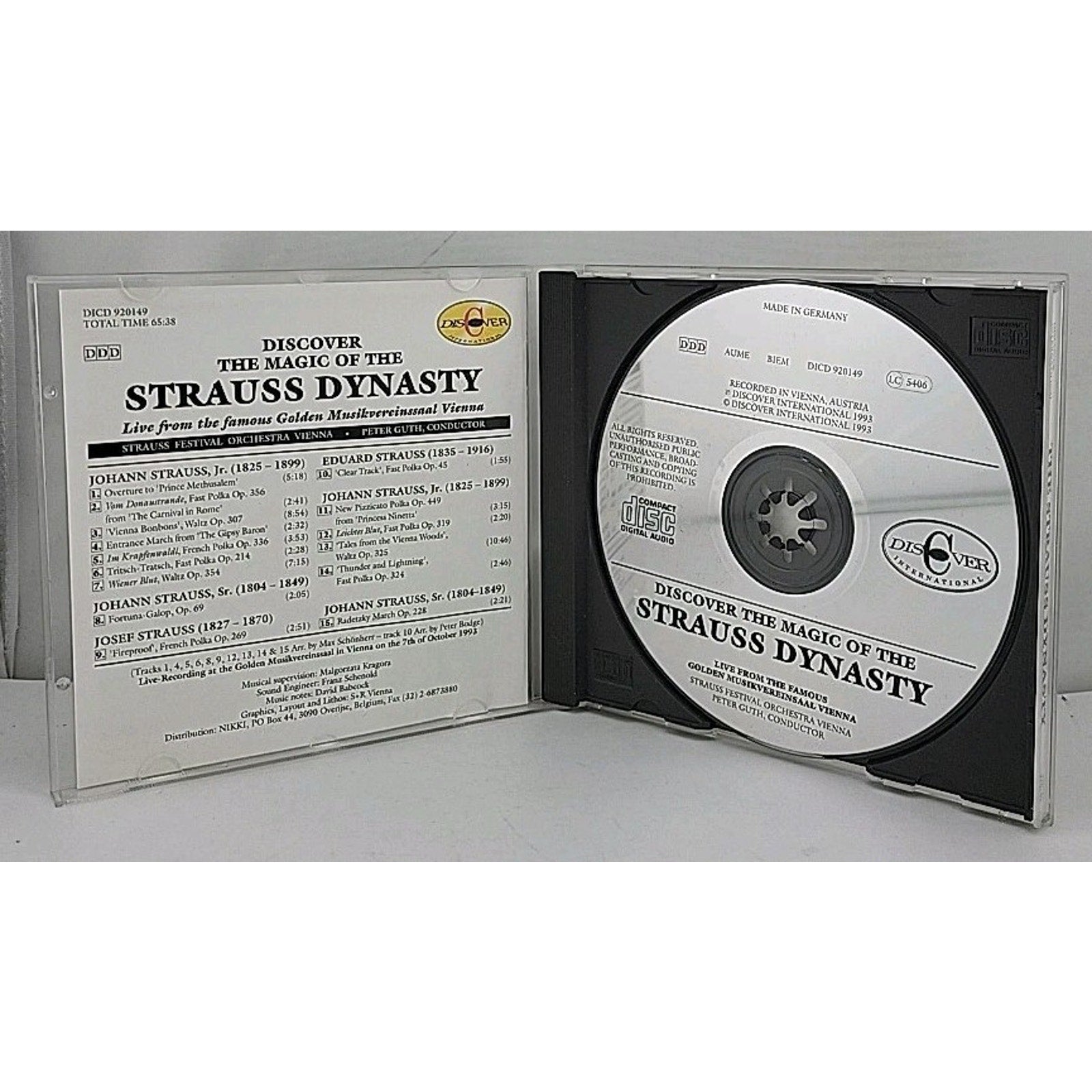 Discover The Magic Of The Strauss Dynasty CD