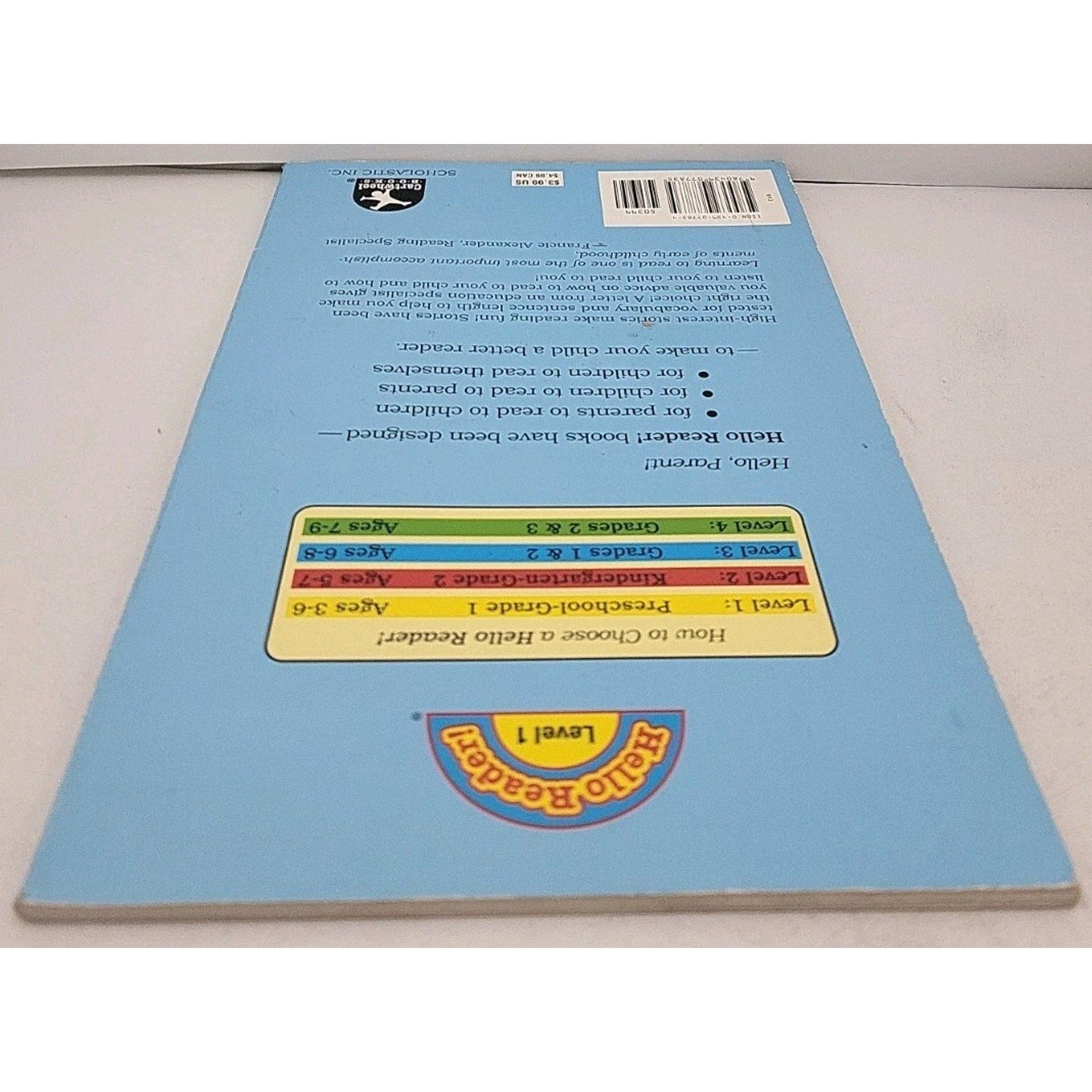 Hello Reader Ser.: A Bug, a Bear and a Boy Go to School by David McPhail (1999,