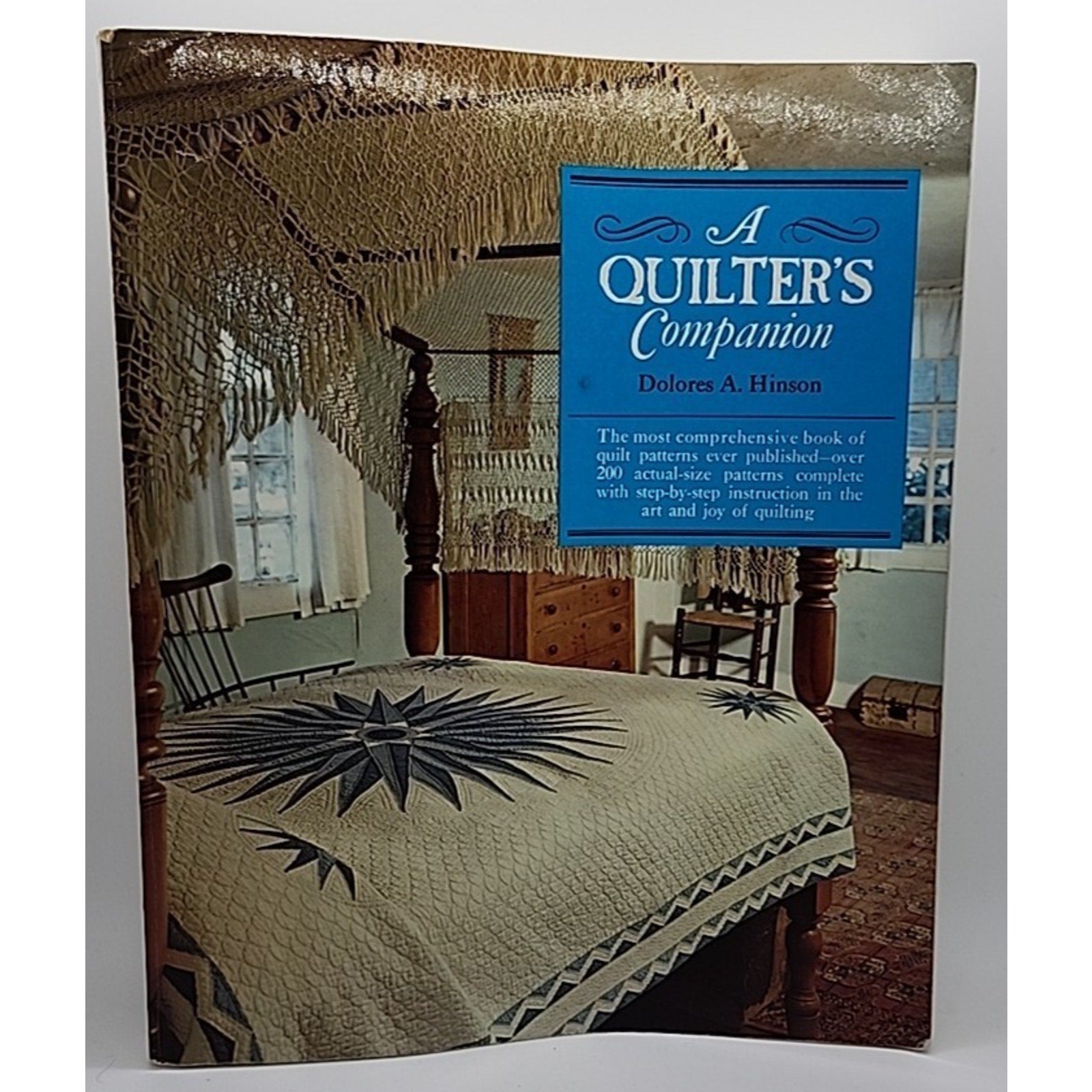 A Quilter's Companion by Dolores A. Hinson - Over 200 Actual Size Patterns