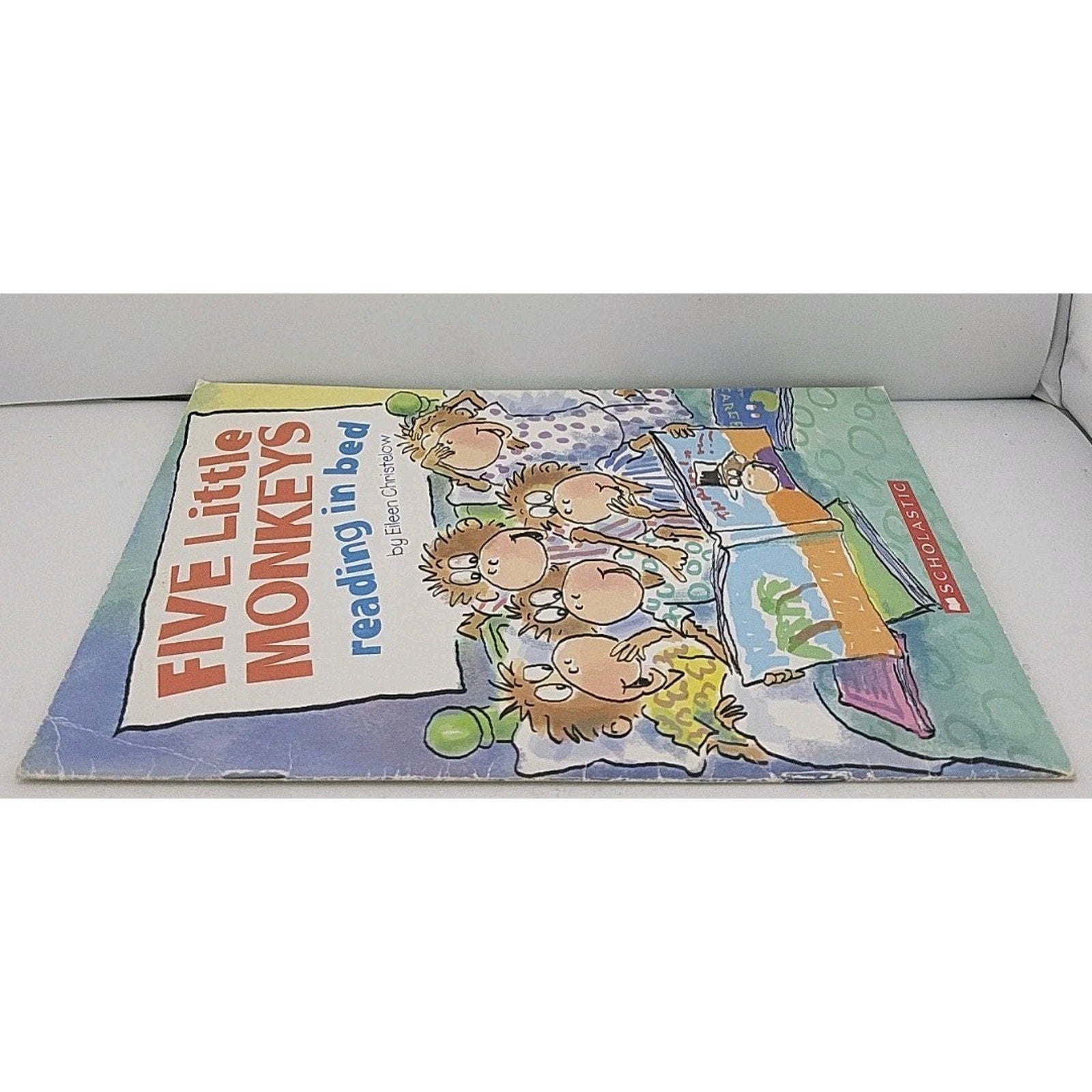 Five Little Monkeys Reading in Bed by Eileen Christelow (Trade Paperback)
