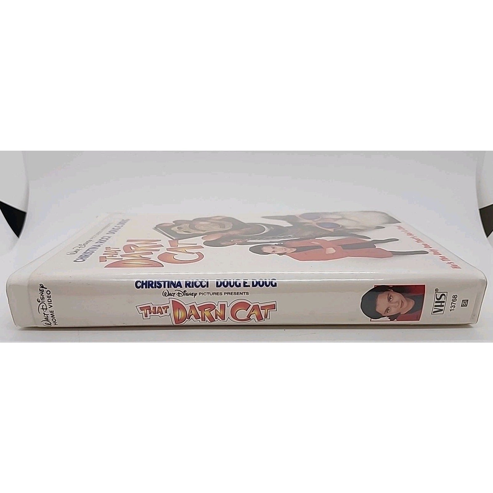 That Darn Cat (VHS, 1999, Clam Shell)