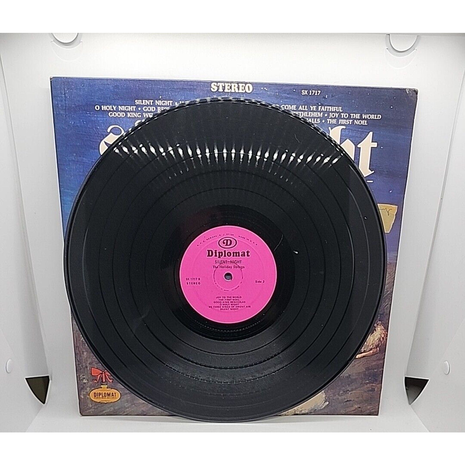 Silent Night Christmas Carols - Holiday Strings (Record)