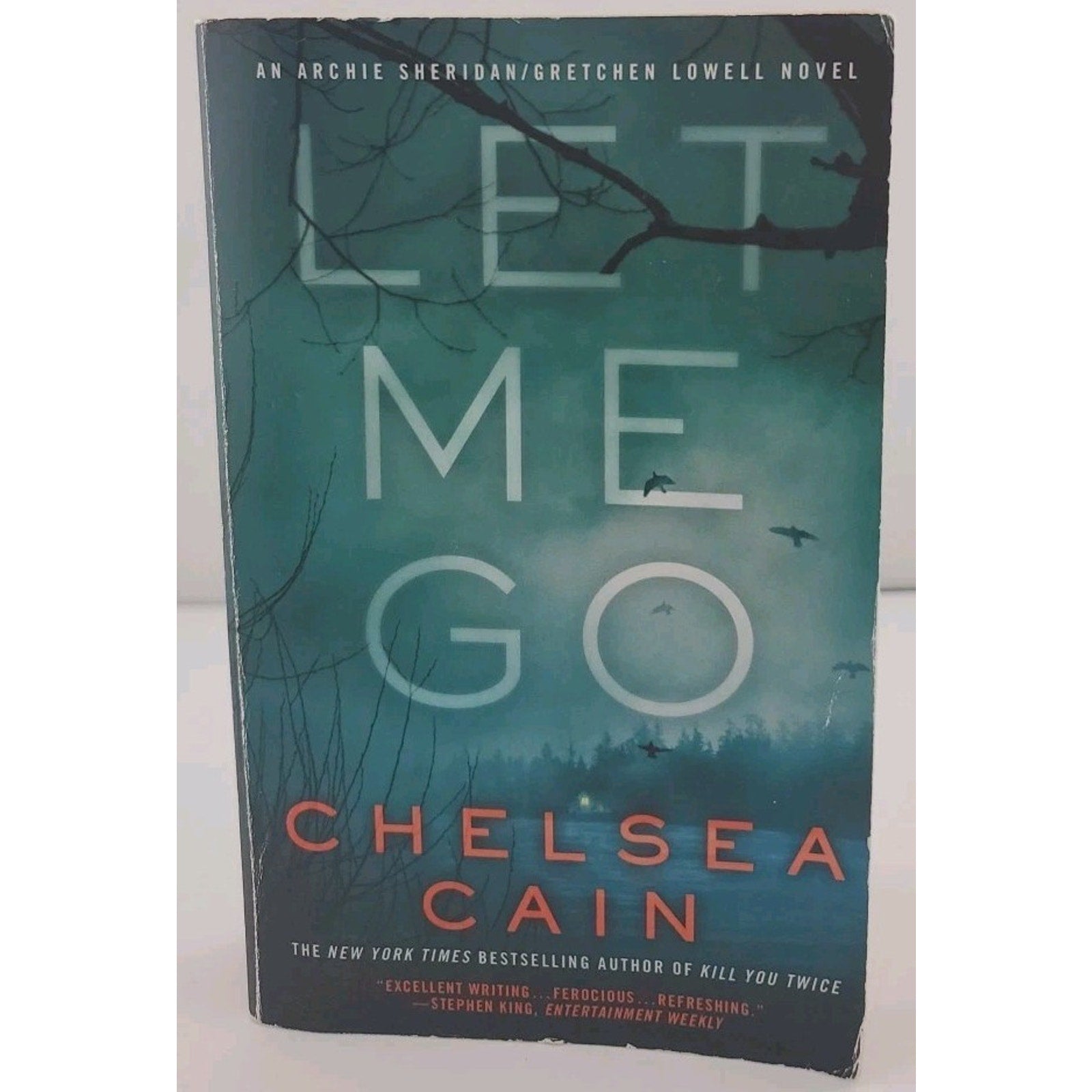 Let Me Go by Chelsea Cain (2014, Mass Market)