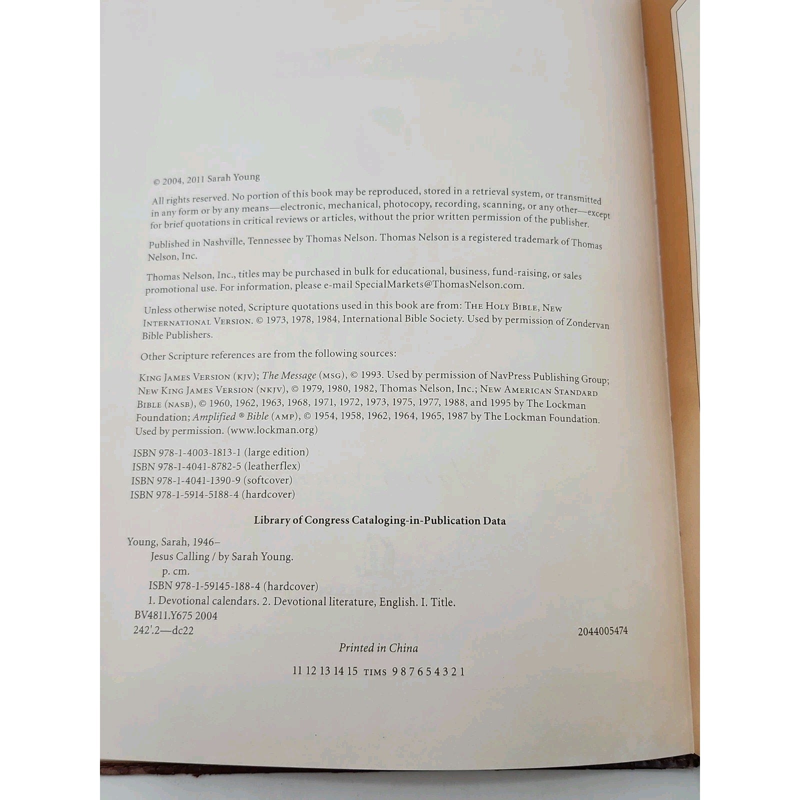 Jesus Calling 365 Day Devotional Faux Leather Large Print by Sarah Young