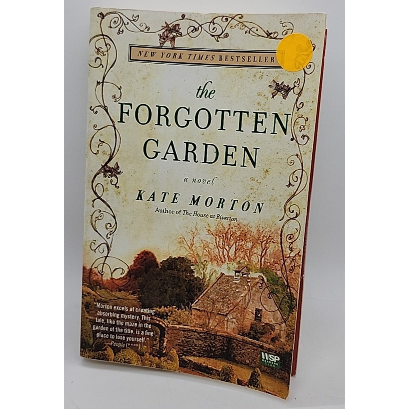 Forgotten Garden : A Novel by Kate Morton (2010, Trade Paperback)