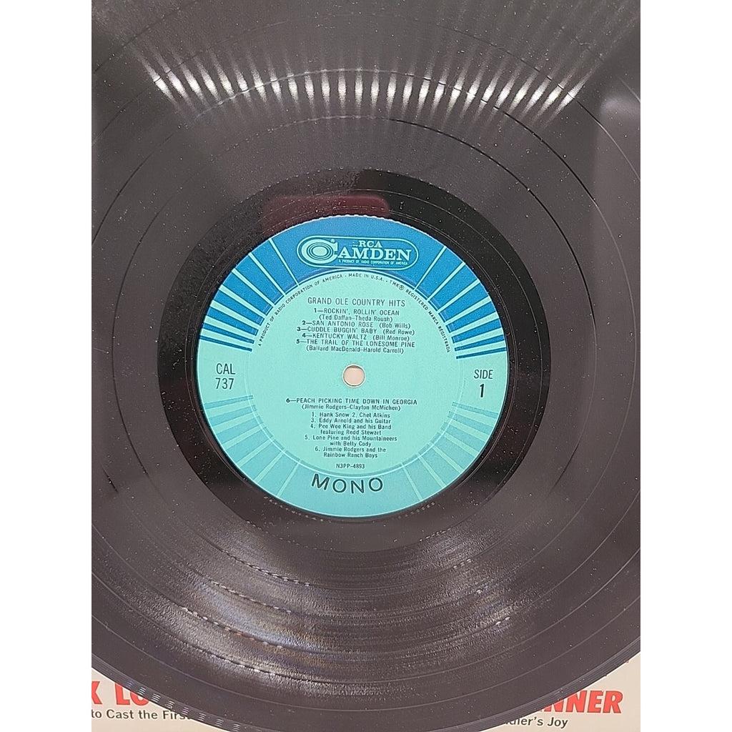 Grand Ole Country Hits - Various Artists - CAL 737 - Chet Atkins (Record)