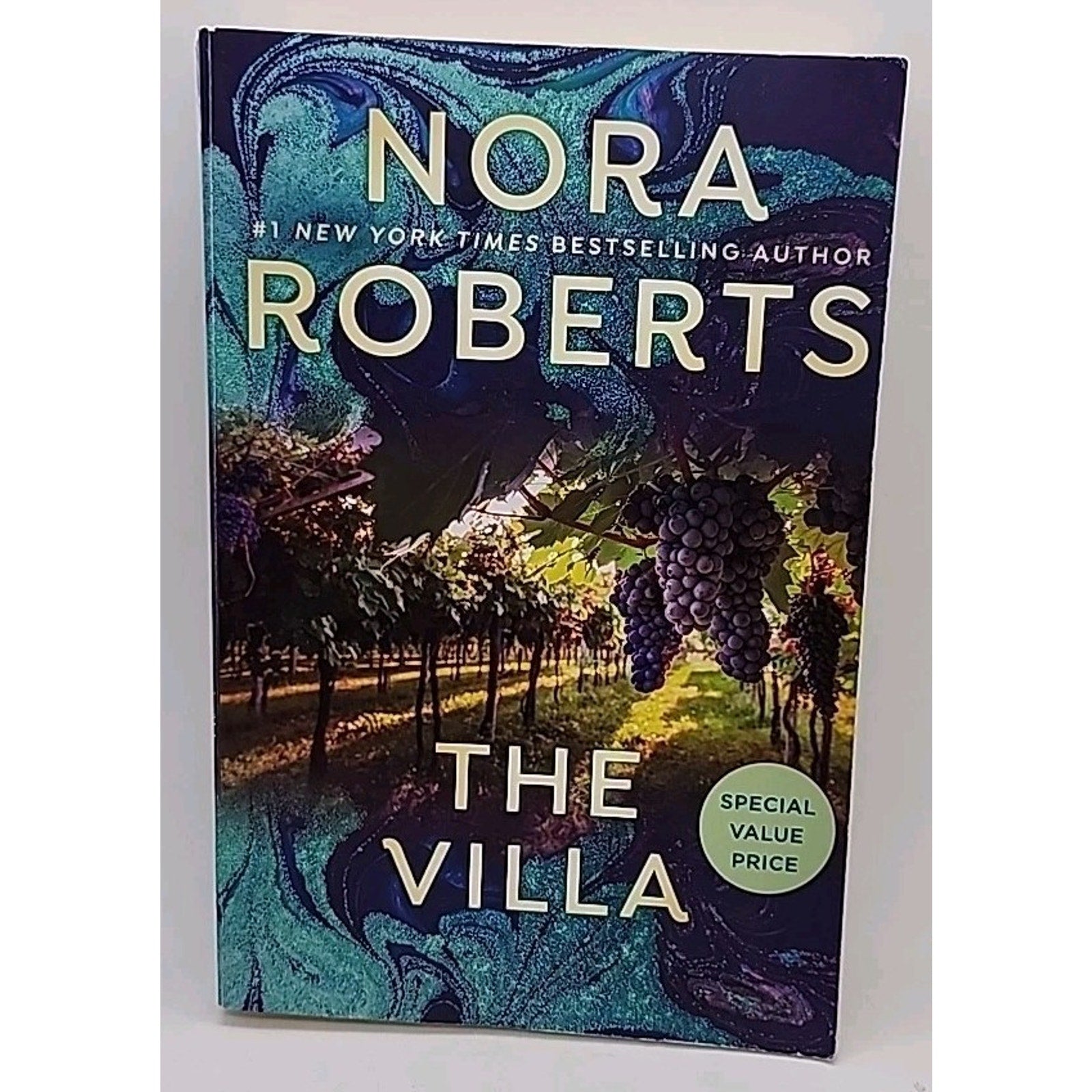 Villa by Nora Roberts (2021, Trade Paperback)
