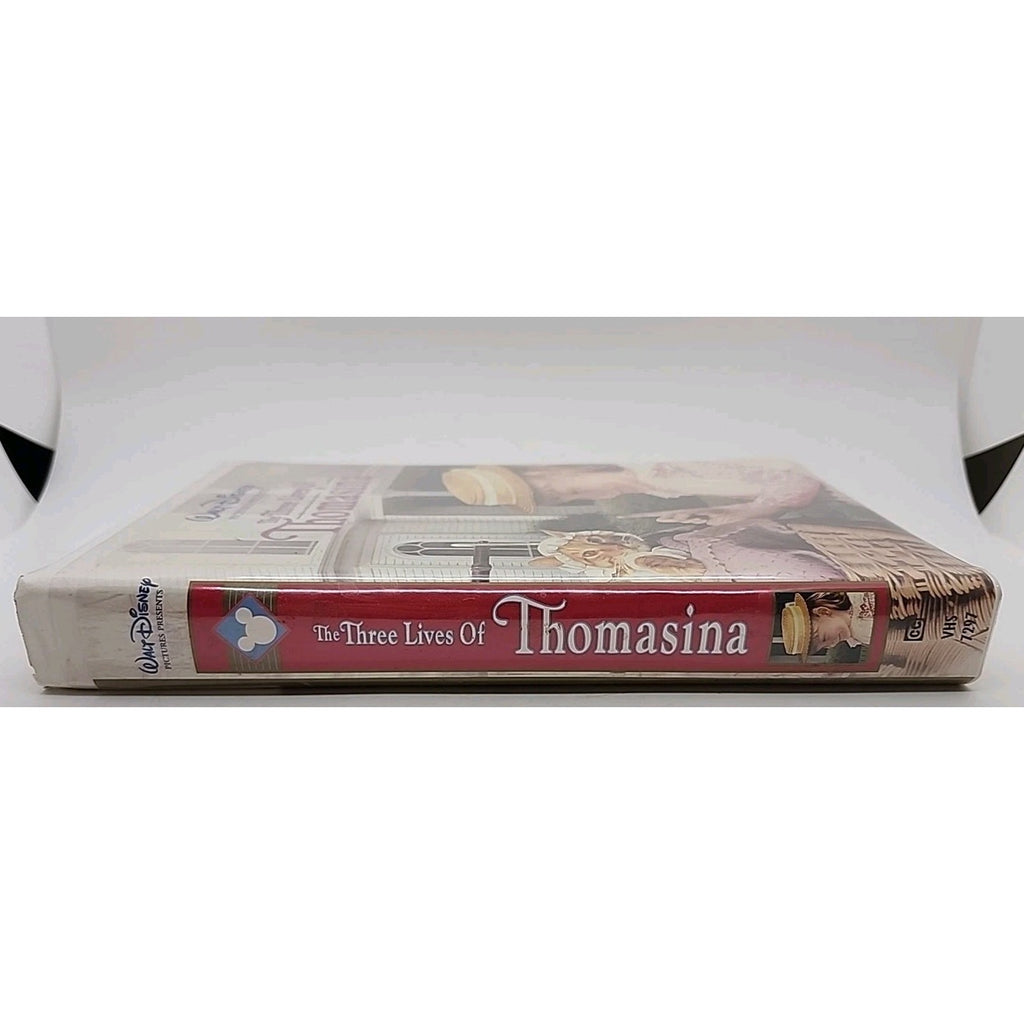 The Three Lives of Thomasina (VHS, 1996)