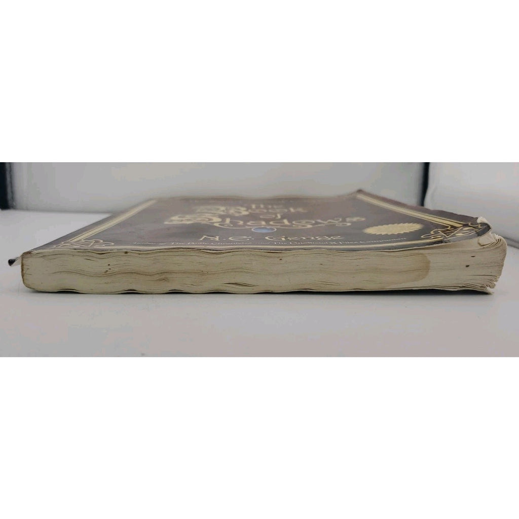Book of Shadows : The Unofficial Charmed Companion by Ngaire E. Genge (2000,...