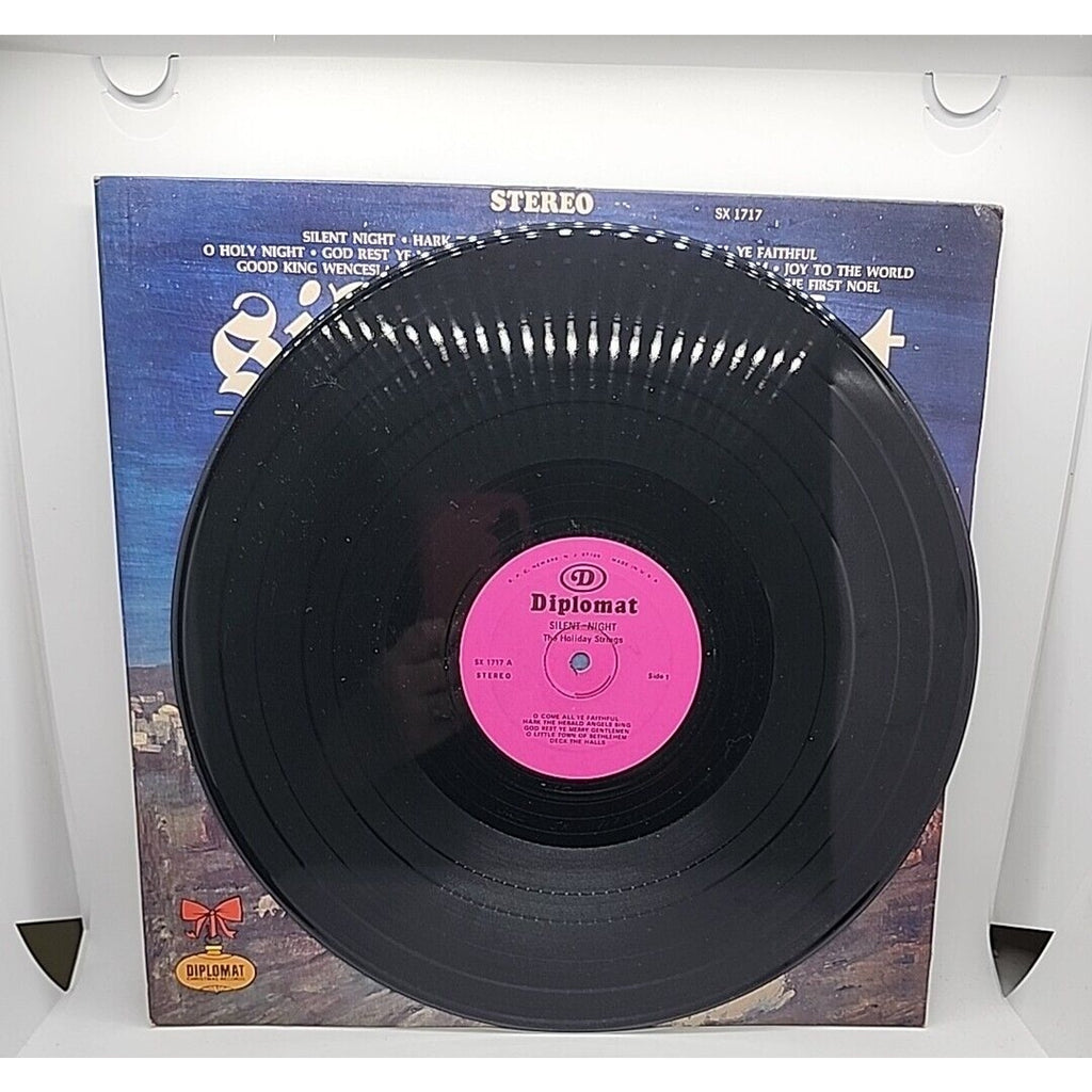 Silent Night Christmas Carols - Holiday Strings (Record)