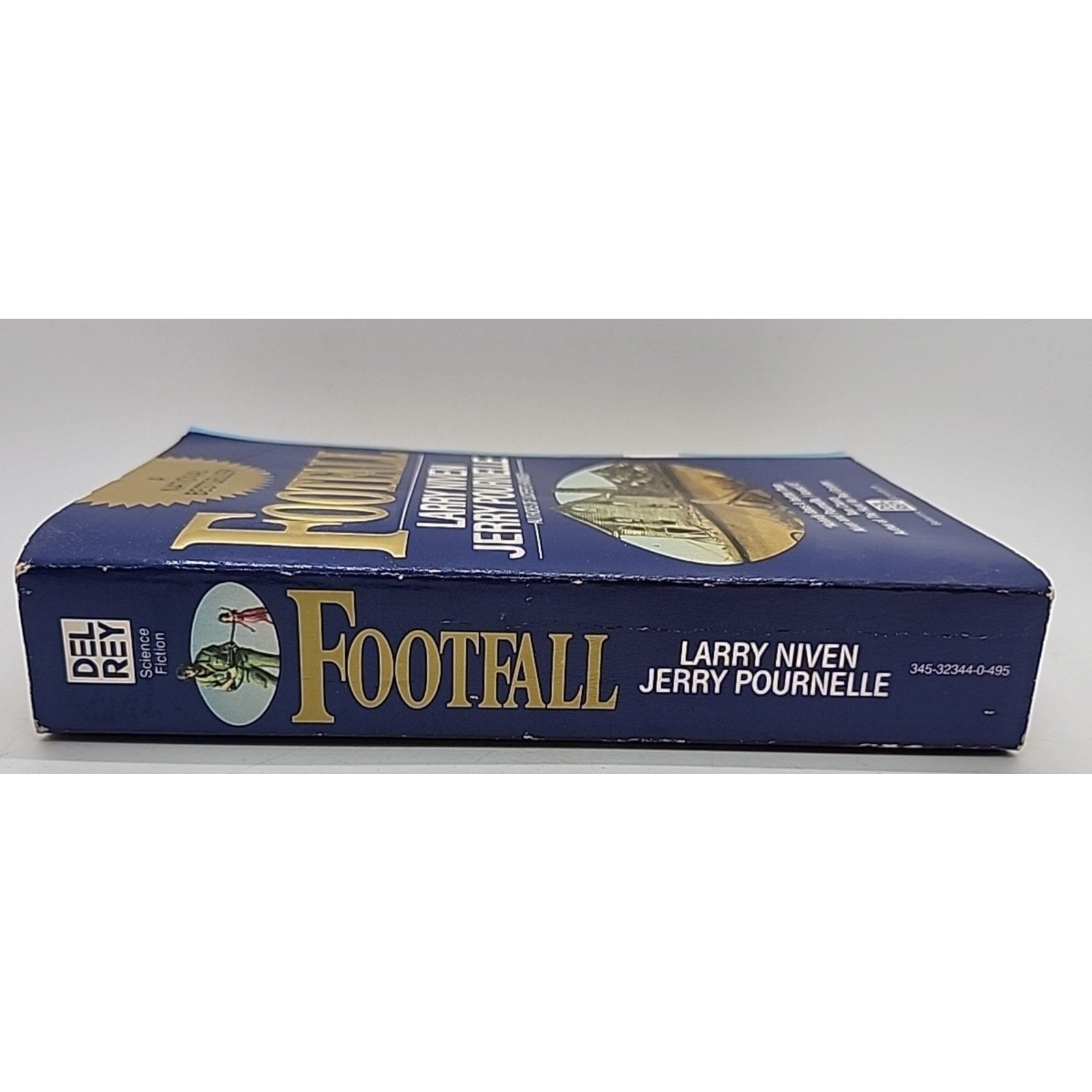 Footfall - Mass Market Paperback By Larry Niven Jerry Pournelle 1985