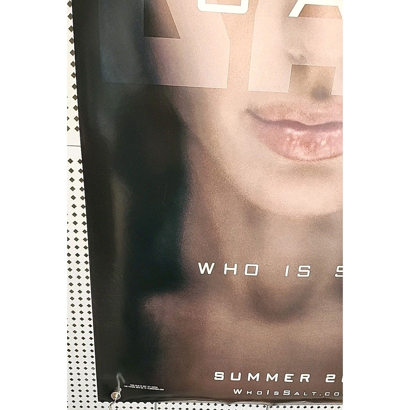 Salt - 2010 - Original 27x40 Advance Style Movie Poster DS - Angelina Jolie