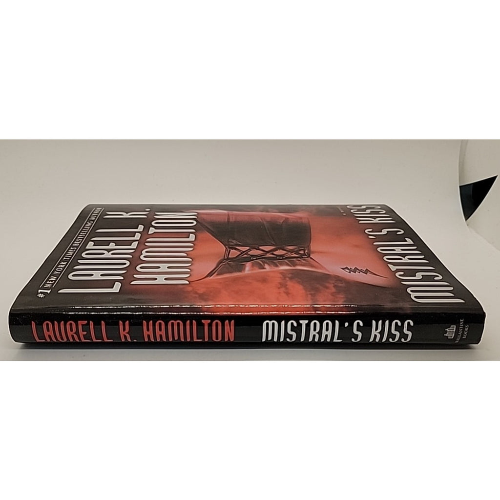 Mistral's Kiss by Laurell K. Hamilton (2006, Hardcover)