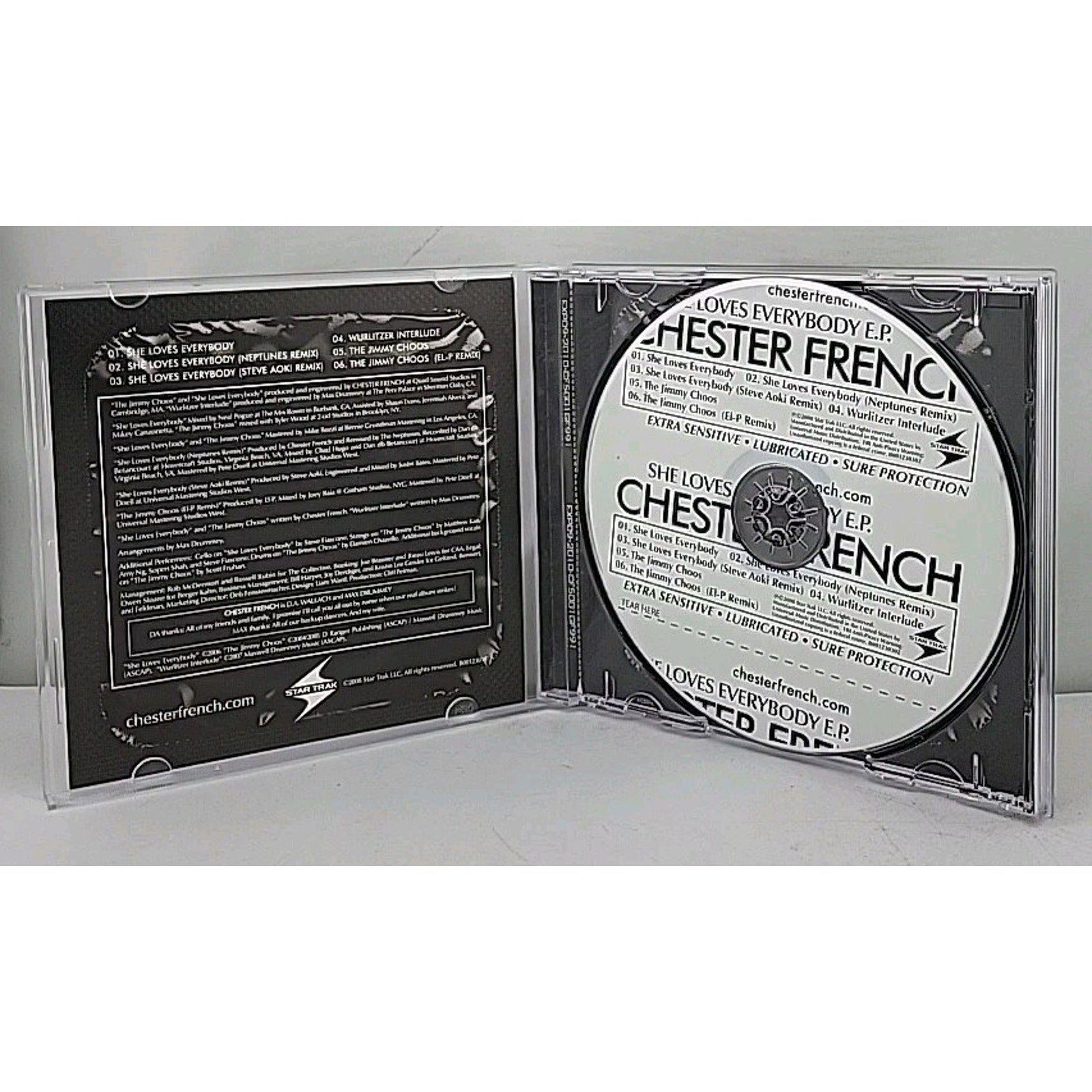 She Loves Everybody by Chester French (CD, 2008)