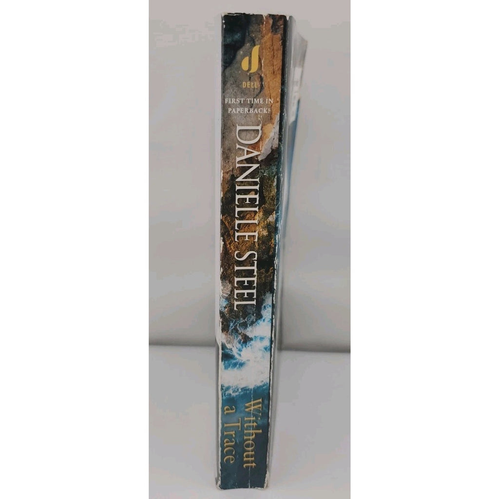 Without a Trace : A Novel by Danielle Steel (2023, Mass Market)