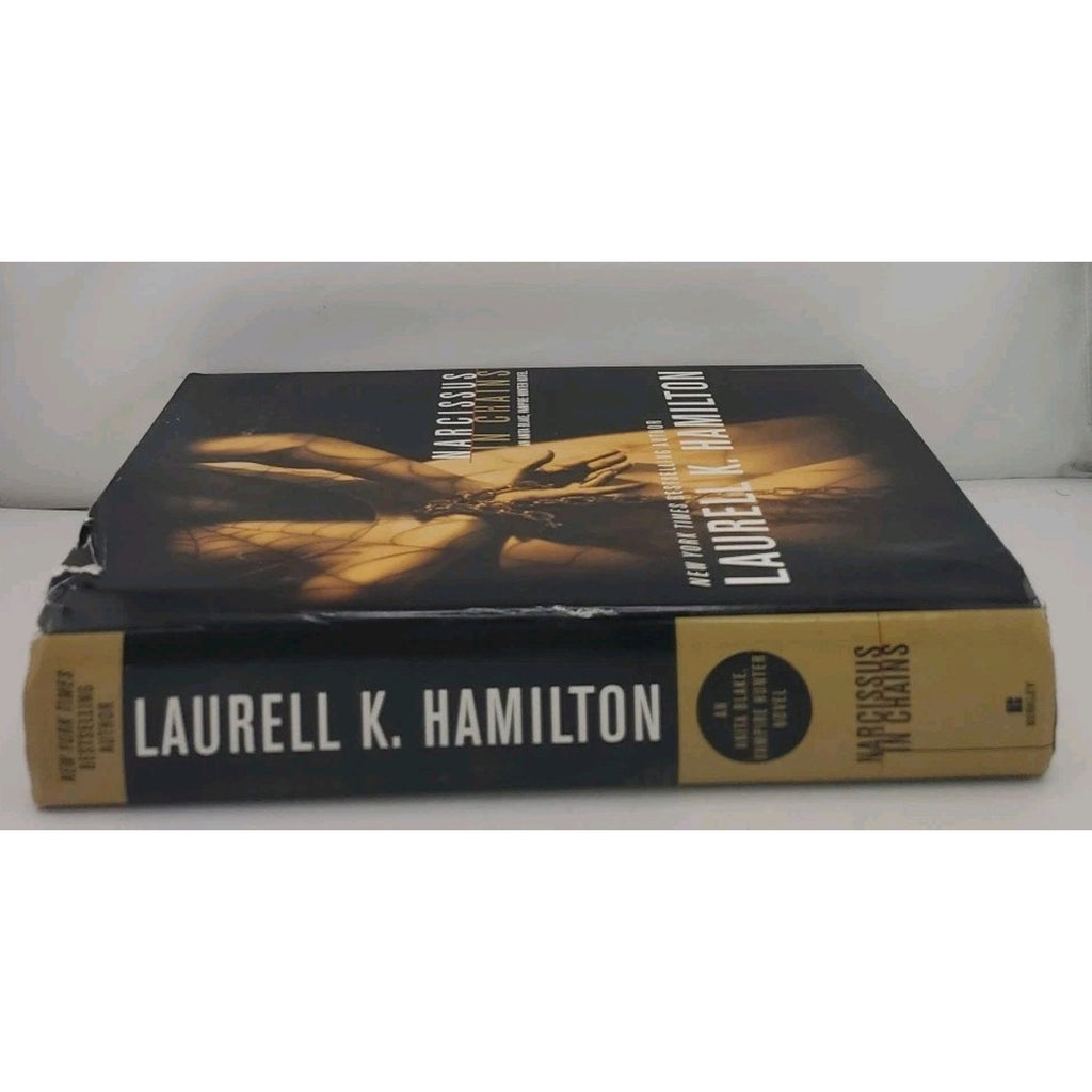Narcissus in Chains by Laurell K. Hamilton (2001, Hardcover)