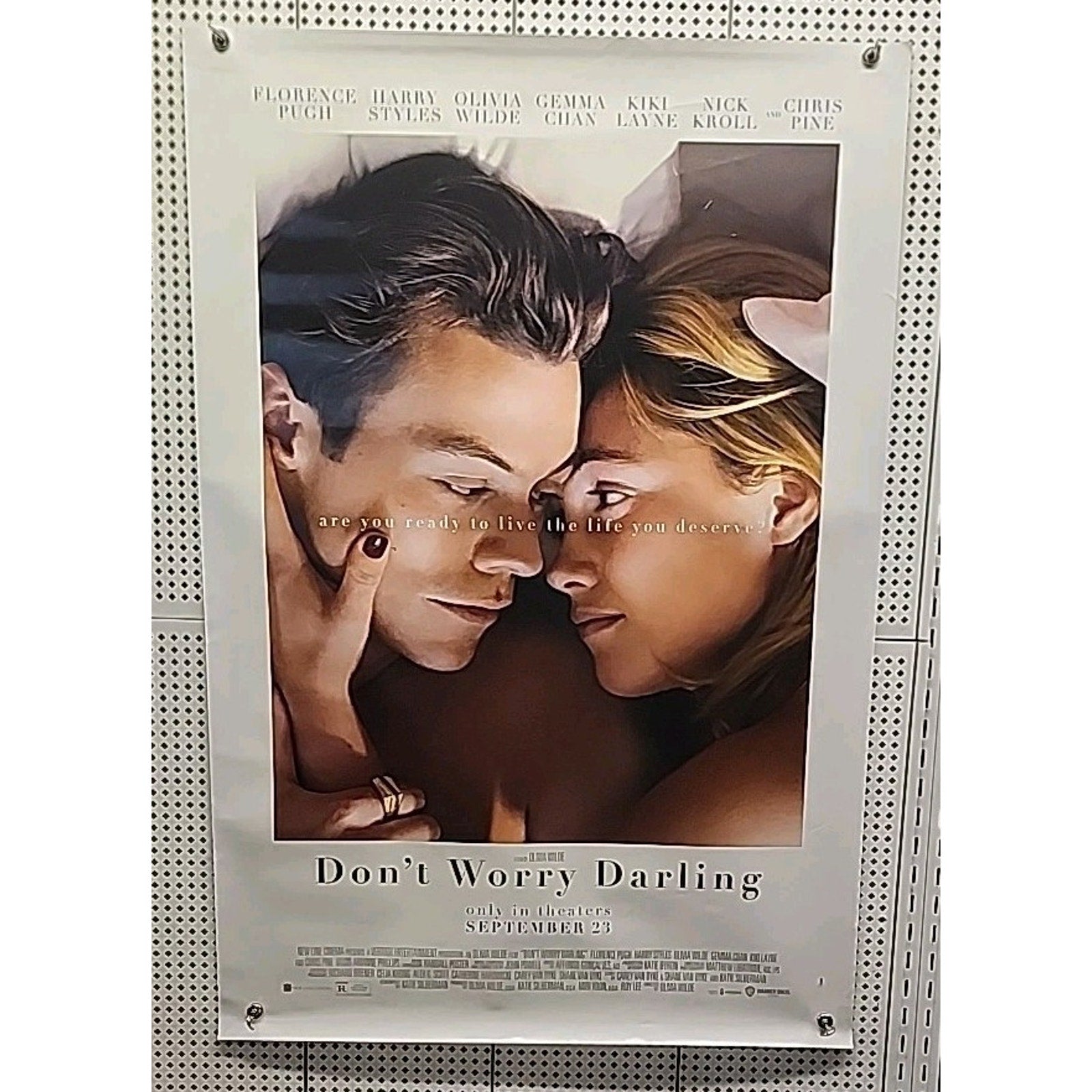 Don’t Worry Darling DS Theatrical Movie Poster 27x40