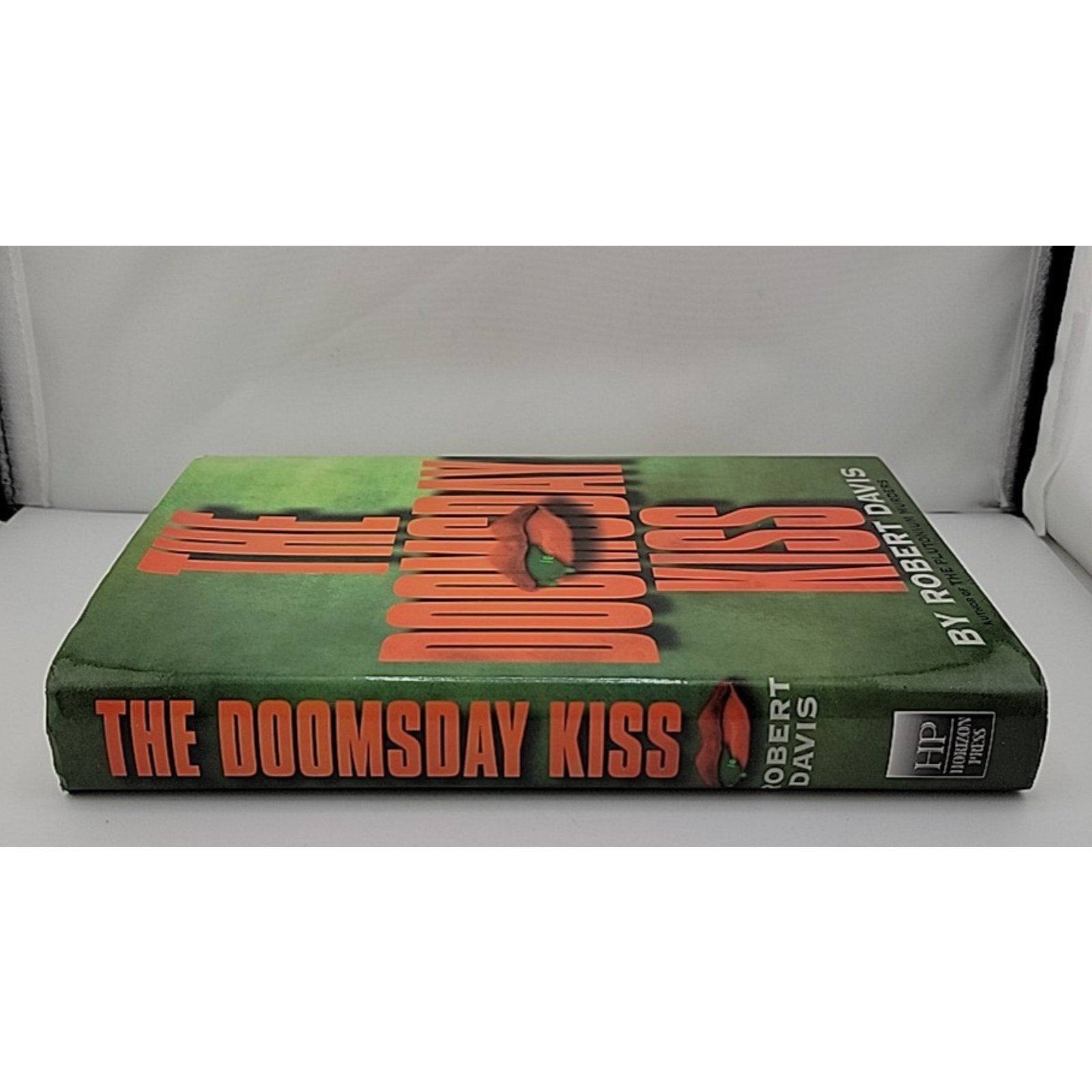 Doomsday Kiss by Robert Davis (1998, Hardcover)
