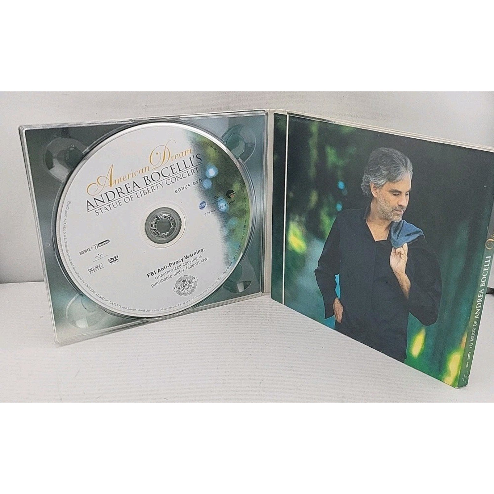 The Best of Andrea Bocelli: Vivere [Digipak] [CD & DVD] by Andrea Bocelli...