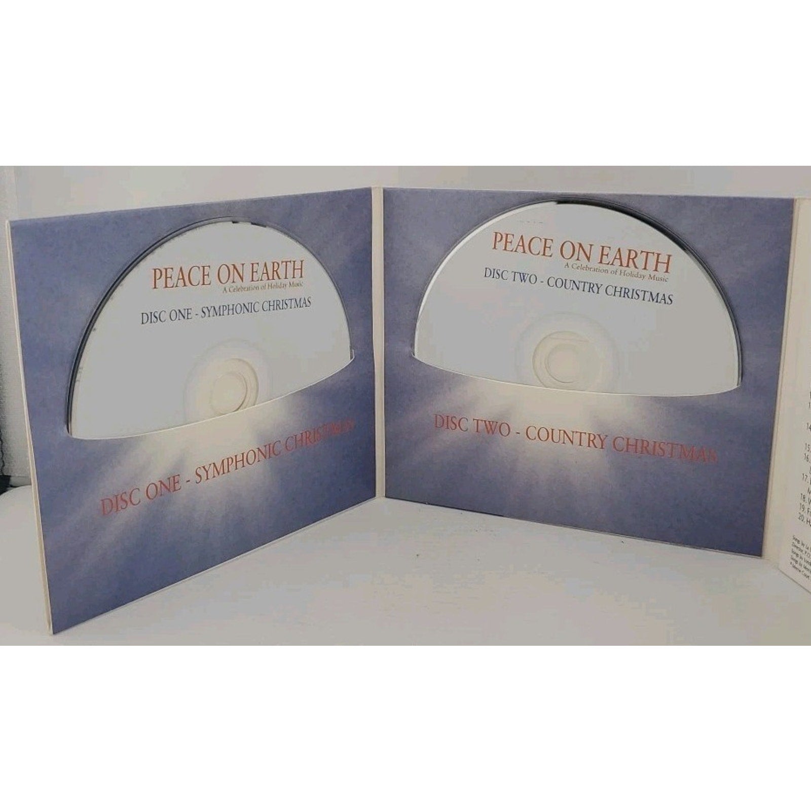 Peace on Earth - A Celebration of Holiday Music (CD)