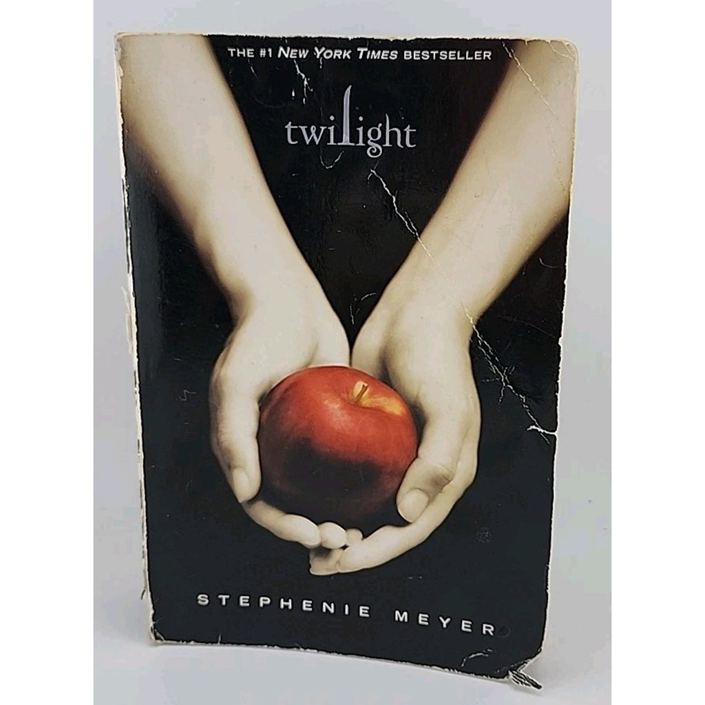 Twilight by Stephenie Meyer (2006, Trade Paperback)