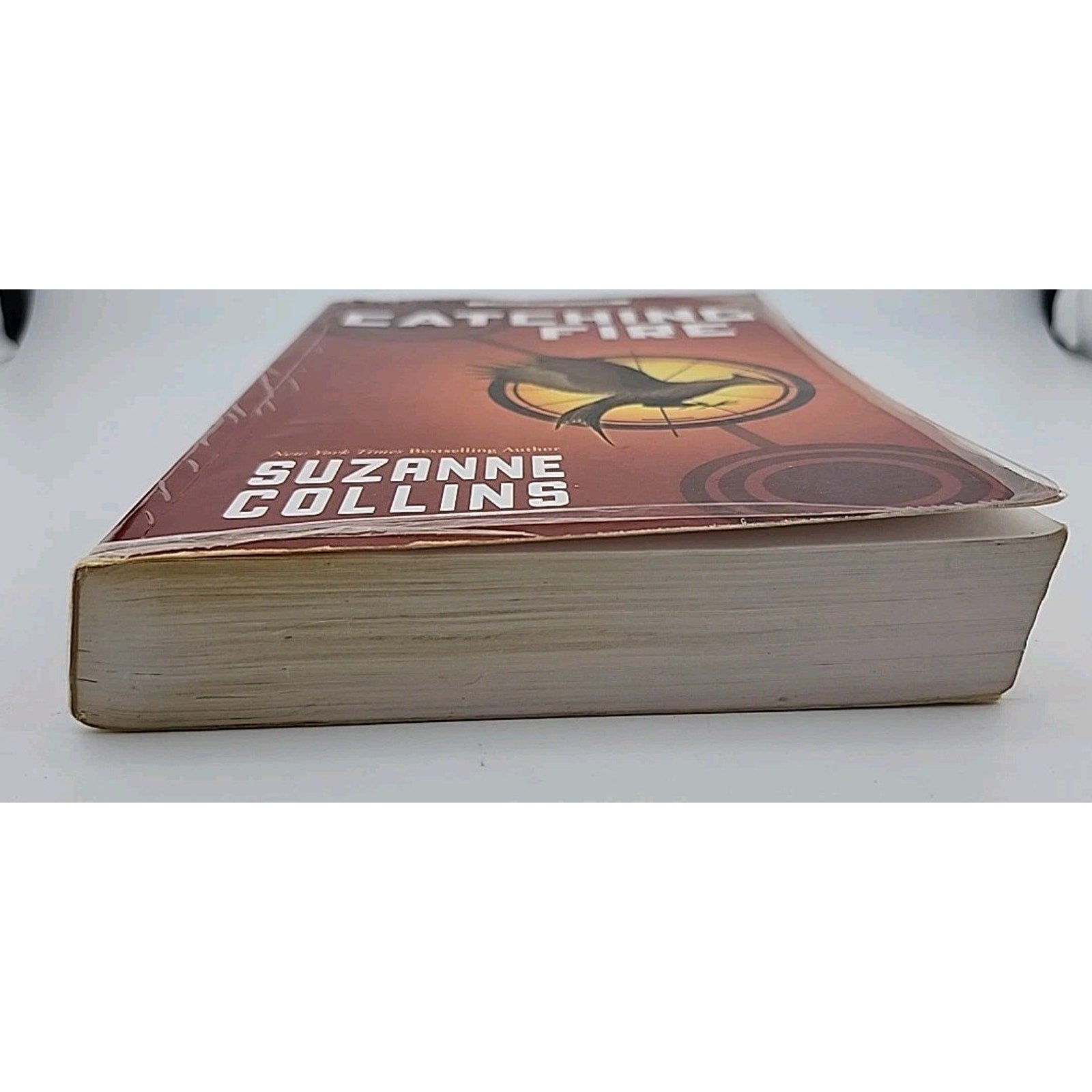 Hunger Games Trilogy: Catching Fire by Suzanne Collins (2012, Large Print Editi)